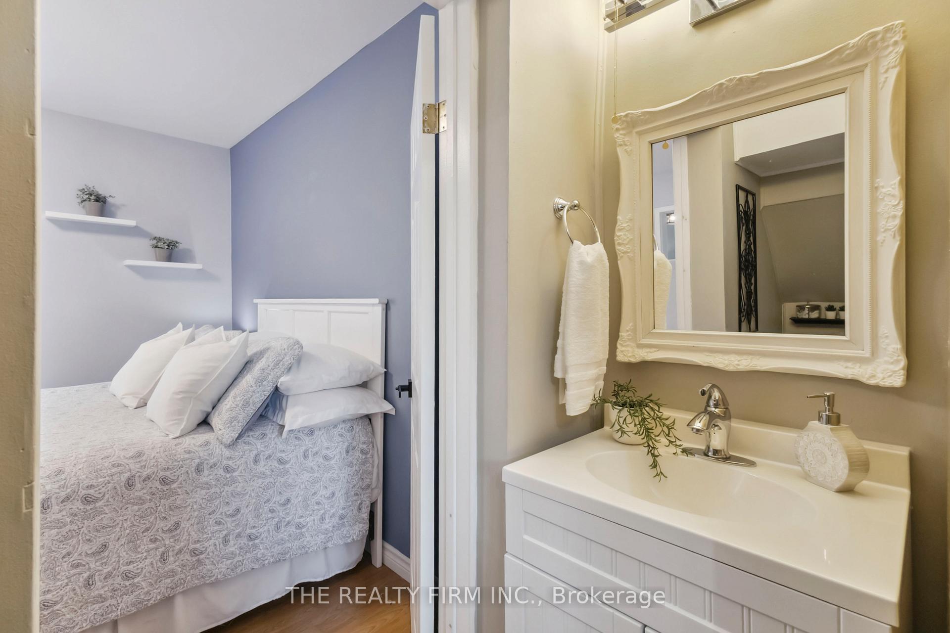 Photo 19 of 36 Walnut Street W, Aylmer — HOMEH