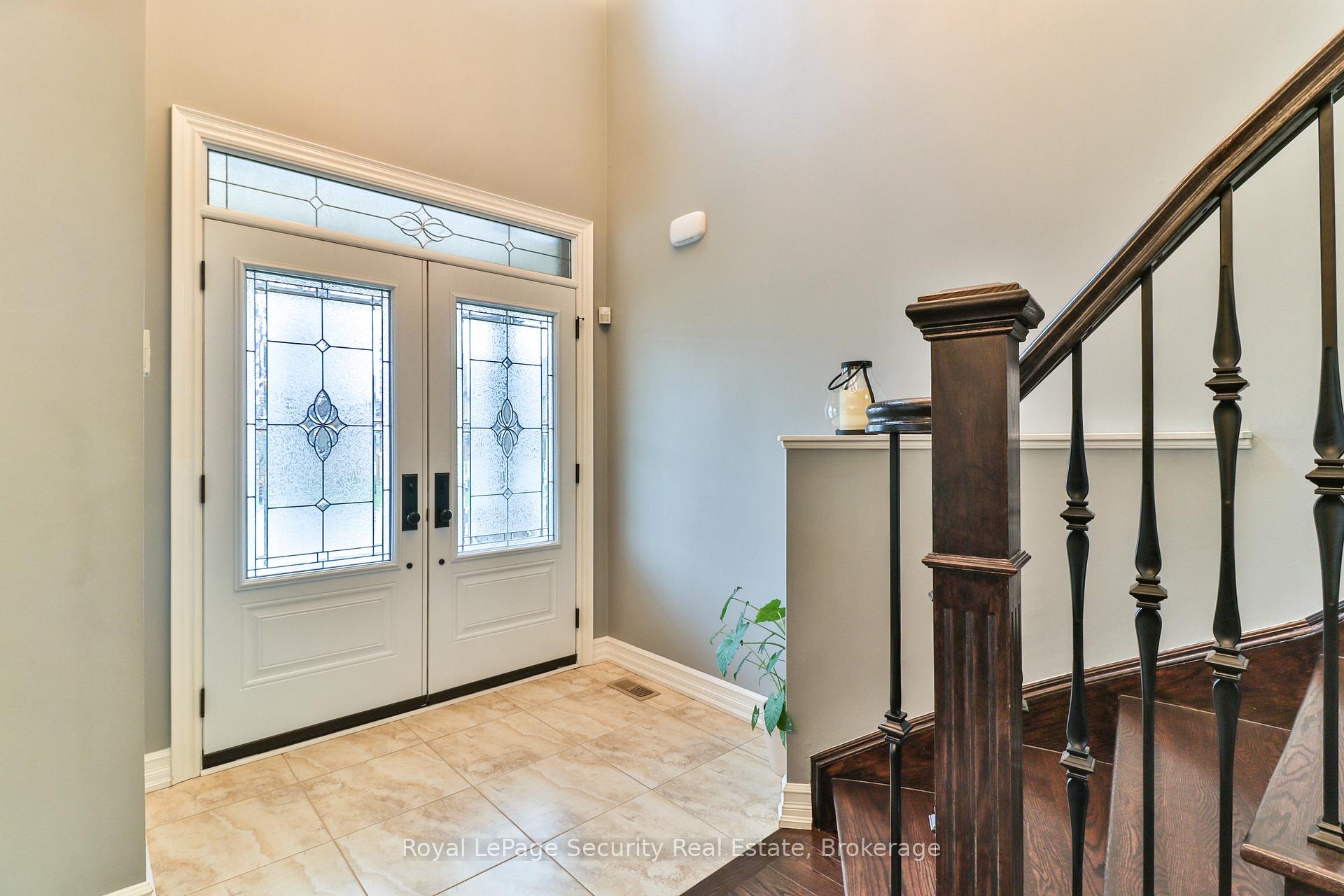 Photo 4 of 20 Vellore Avenue, Vaughan, Vellore Village — HOMEH