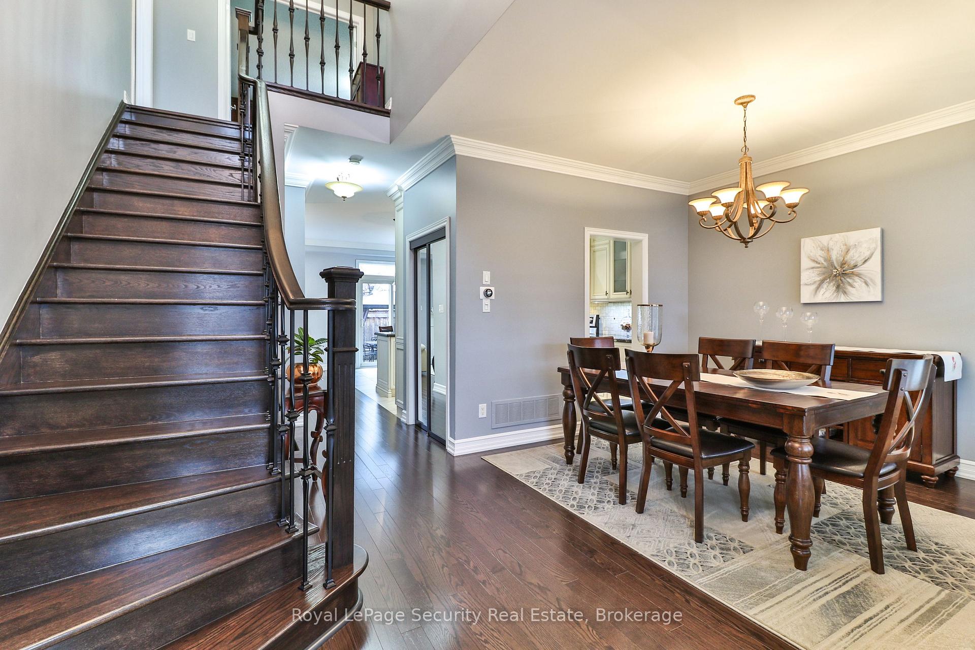 Photo 8 of 20 Vellore Avenue, Vaughan, Vellore Village — HOMEH