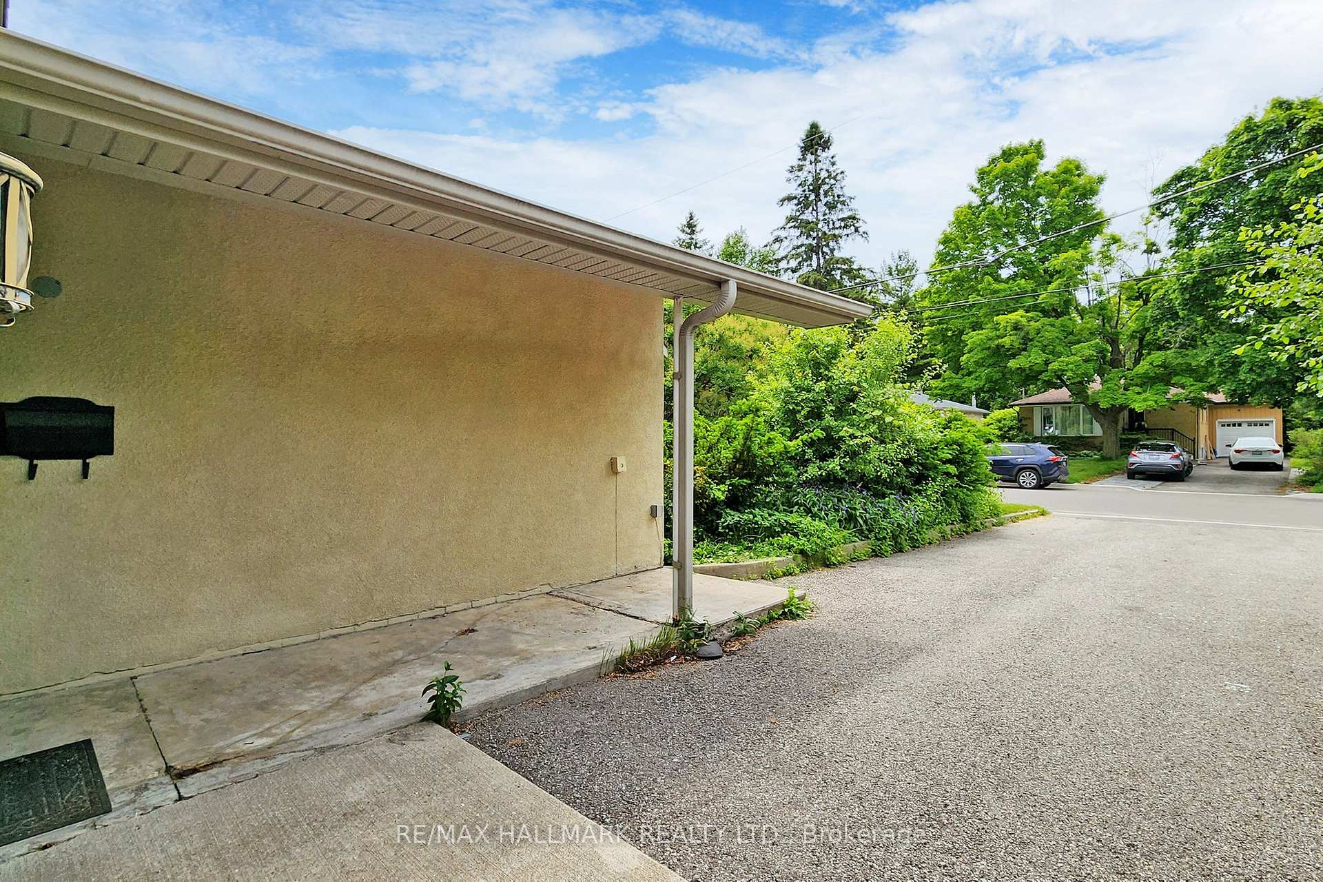 Photo 2 of 3 Corbett Crescent, Aurora, Aurora Highlands — HOMEH