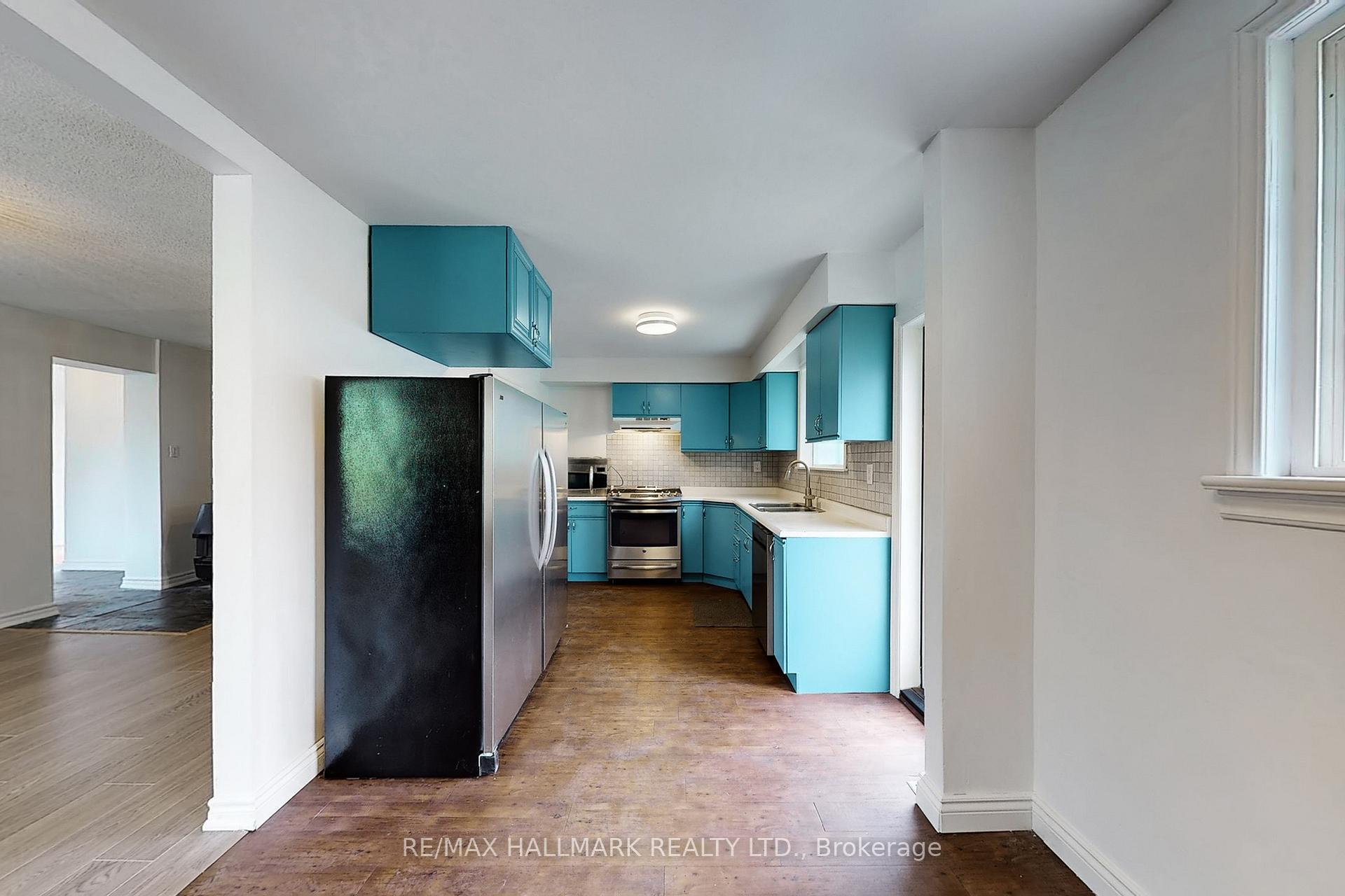 Photo 8 of 3 Corbett Crescent, Aurora, Aurora Highlands — HOMEH