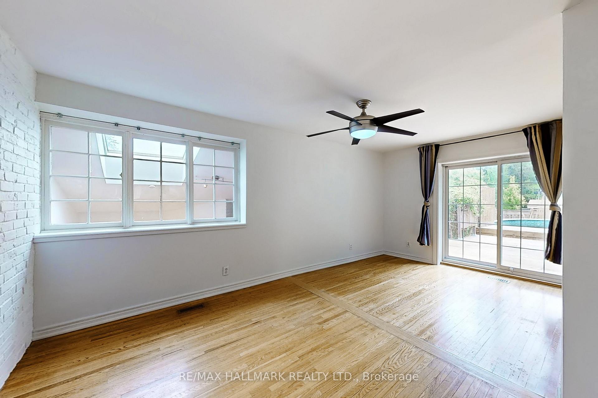 Photo 14 of 3 Corbett Crescent, Aurora, Aurora Highlands — HOMEH