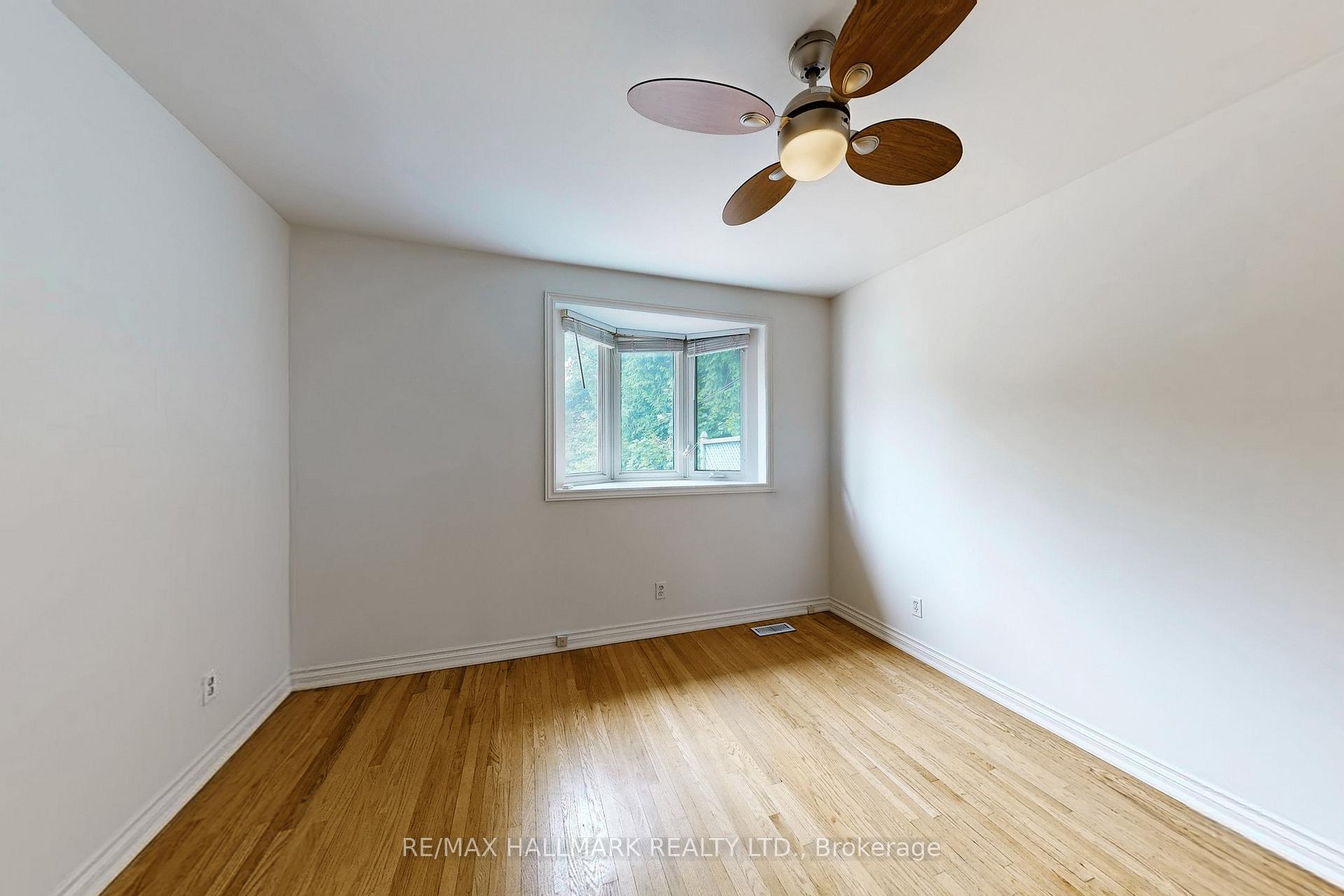 Photo 16 of 3 Corbett Crescent, Aurora, Aurora Highlands — HOMEH