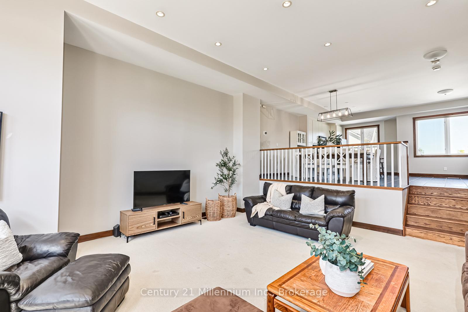 Photo 7 of Unit 18, 104 Farm Gate Road, Blue Mountains — HOMEH