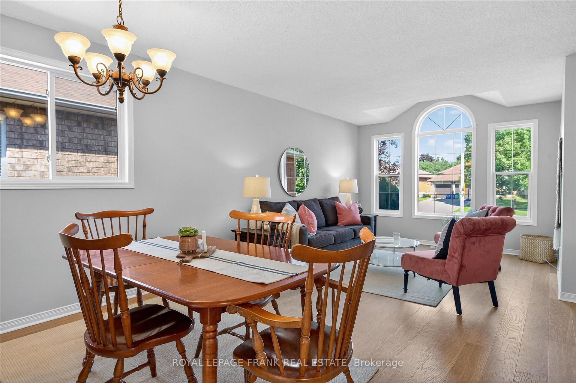 Photo 7 of 3075 Westridge Boulevard, Peterborough, Monaghan Ward 2 — HOMEH