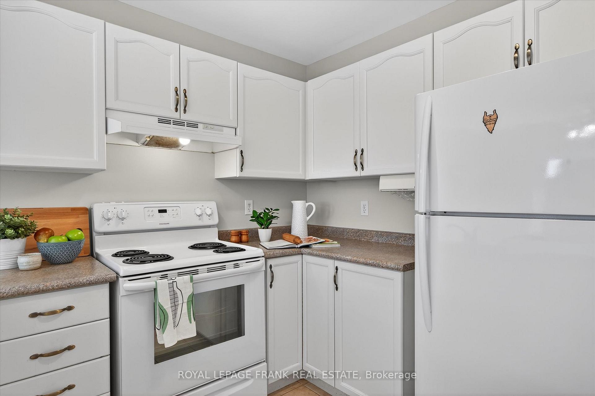 Photo 10 of 3075 Westridge Boulevard, Peterborough, Monaghan Ward 2 — HOMEH