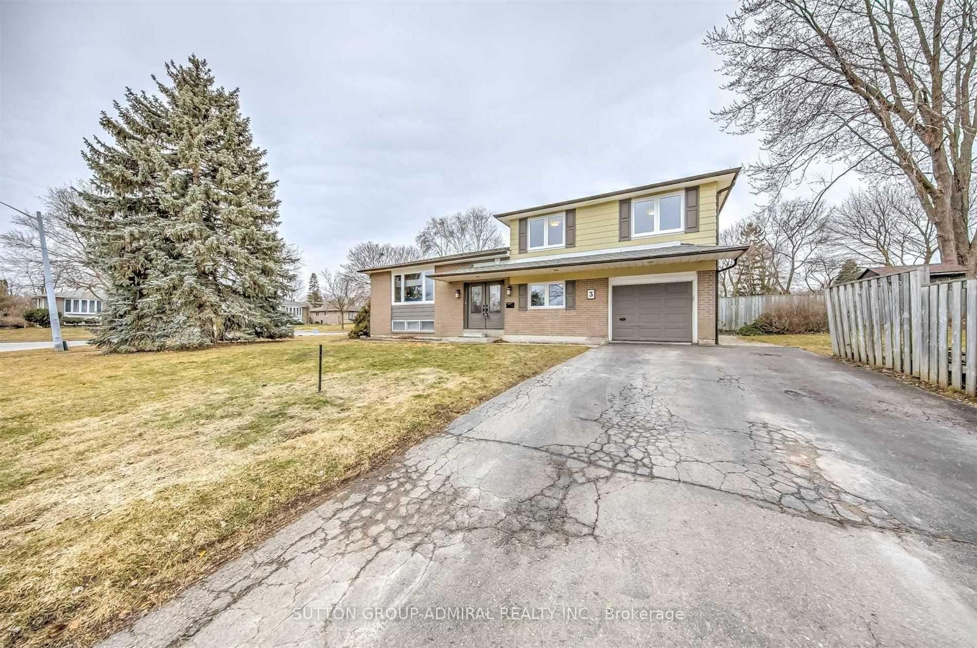 Photo 10 of 3 Hill Drive, Aurora, Aurora Heights — HOMEH