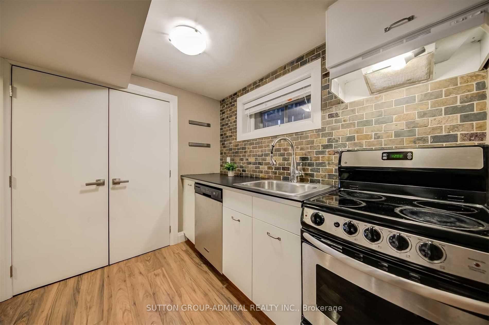 Photo 15 of 3 Hill Drive, Aurora, Aurora Heights — HOMEH