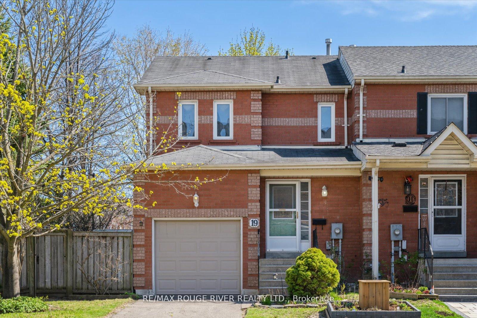 Photo 1 of 19 Wallace Drive, Whitby, Pringle Creek — HOMEH