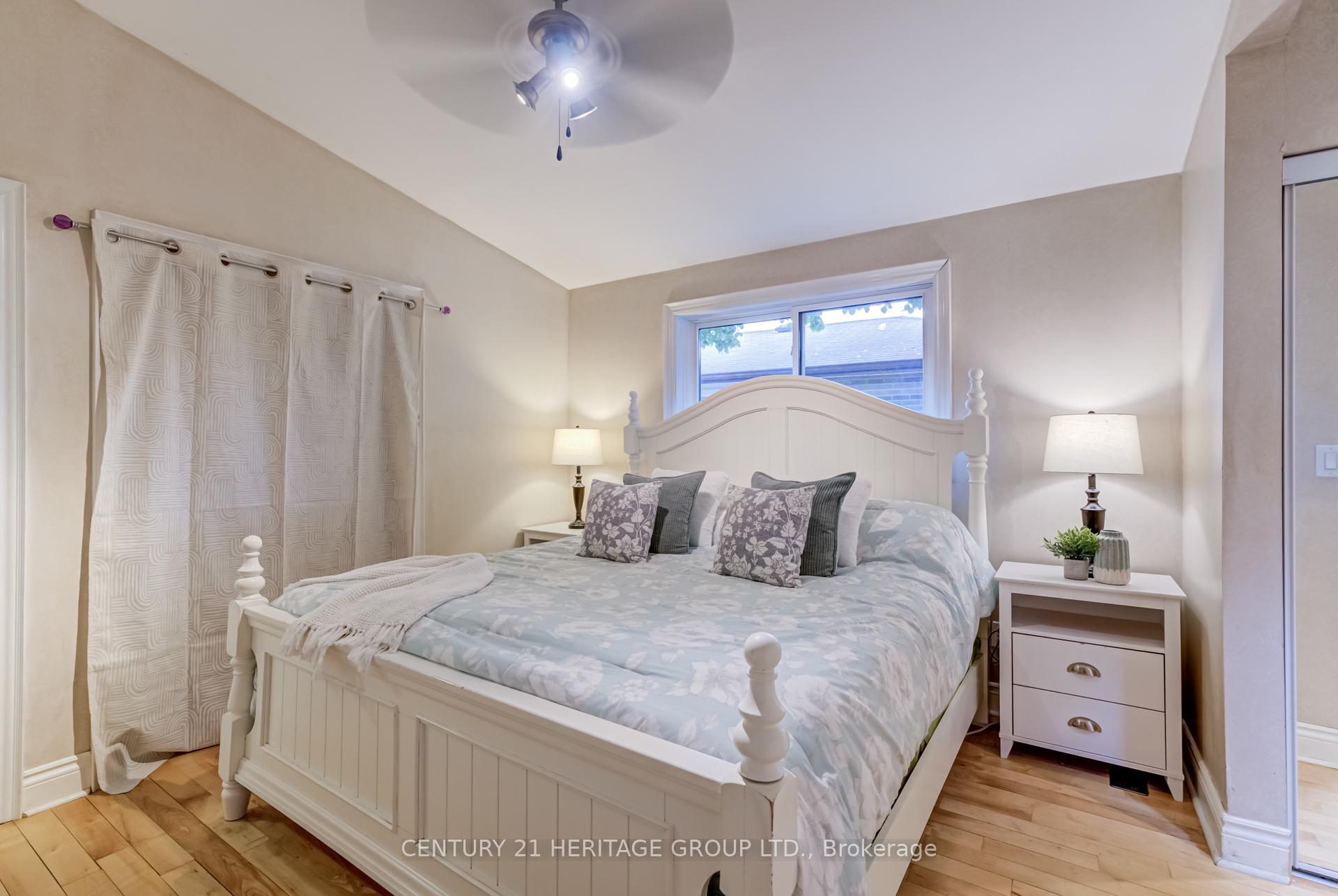 Photo 8 of 17 Cowling Crescent, Ajax, South East — HOMEH