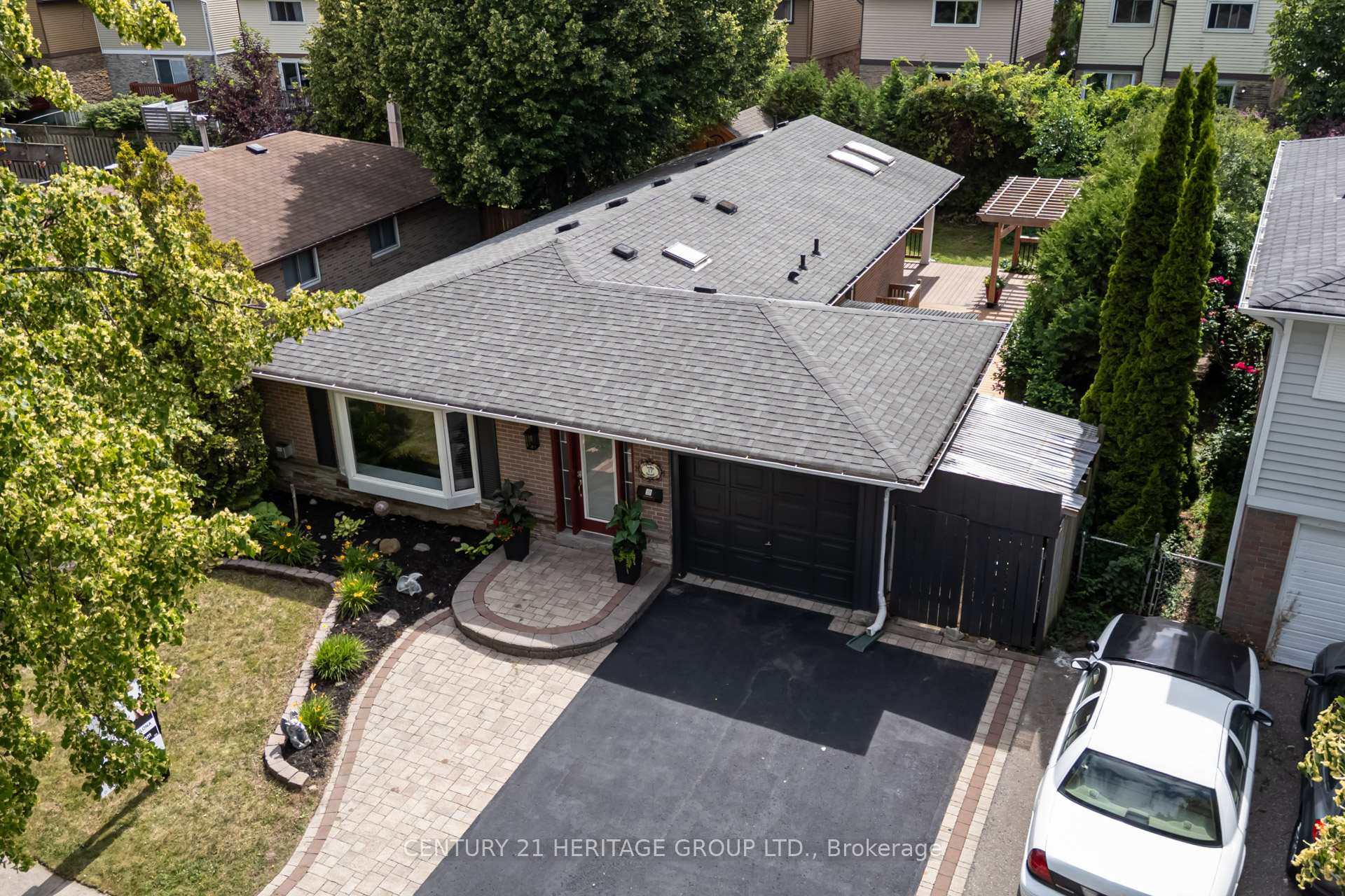 Photo 30 of 17 Cowling Crescent, Ajax, South East — HOMEH