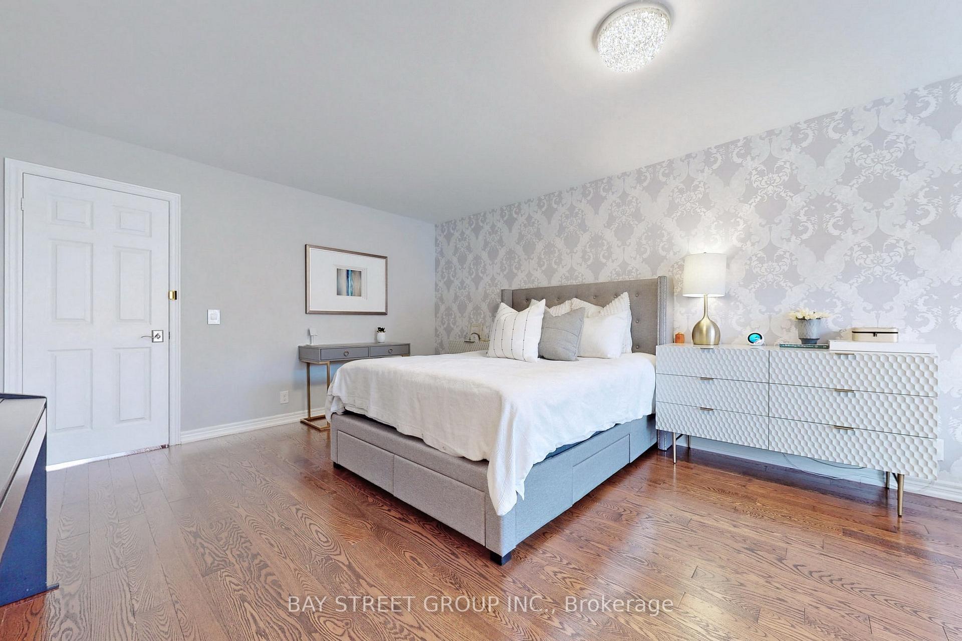 Photo 14 of 4 Elihof Drive, Vaughan, Patterson — HOMEH