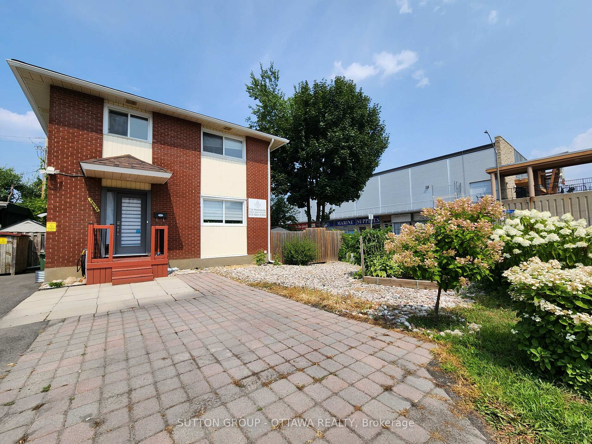 Photo 5 of 2675 Marie Street, Ottawa, Britannia — HOMEH