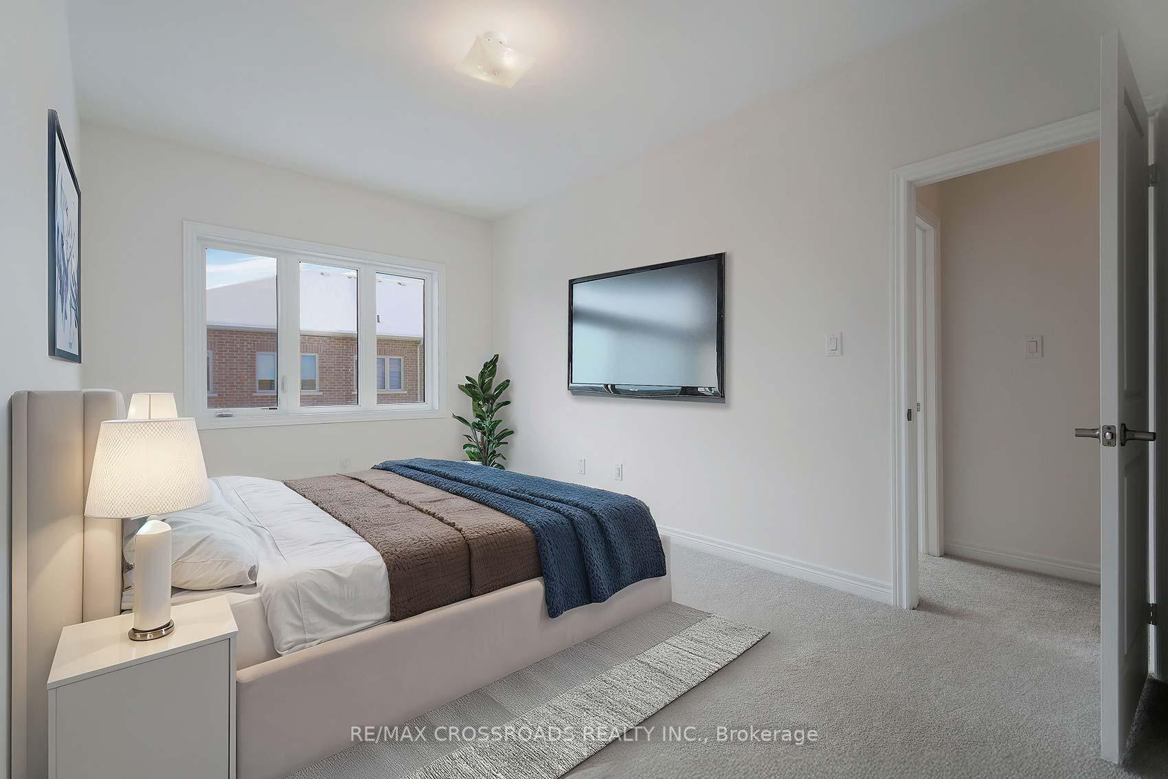 Photo 15 of 75 Kinloss Street, Vaughan, Kleinburg — HOMEH
