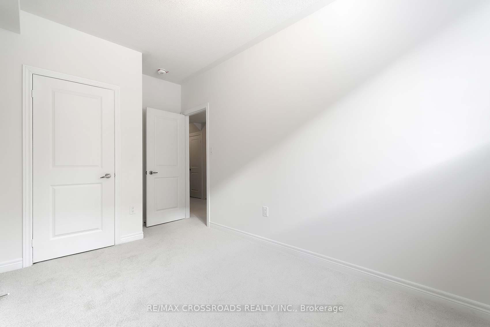 Photo 34 of 75 Kinloss Street, Vaughan, Kleinburg — HOMEH