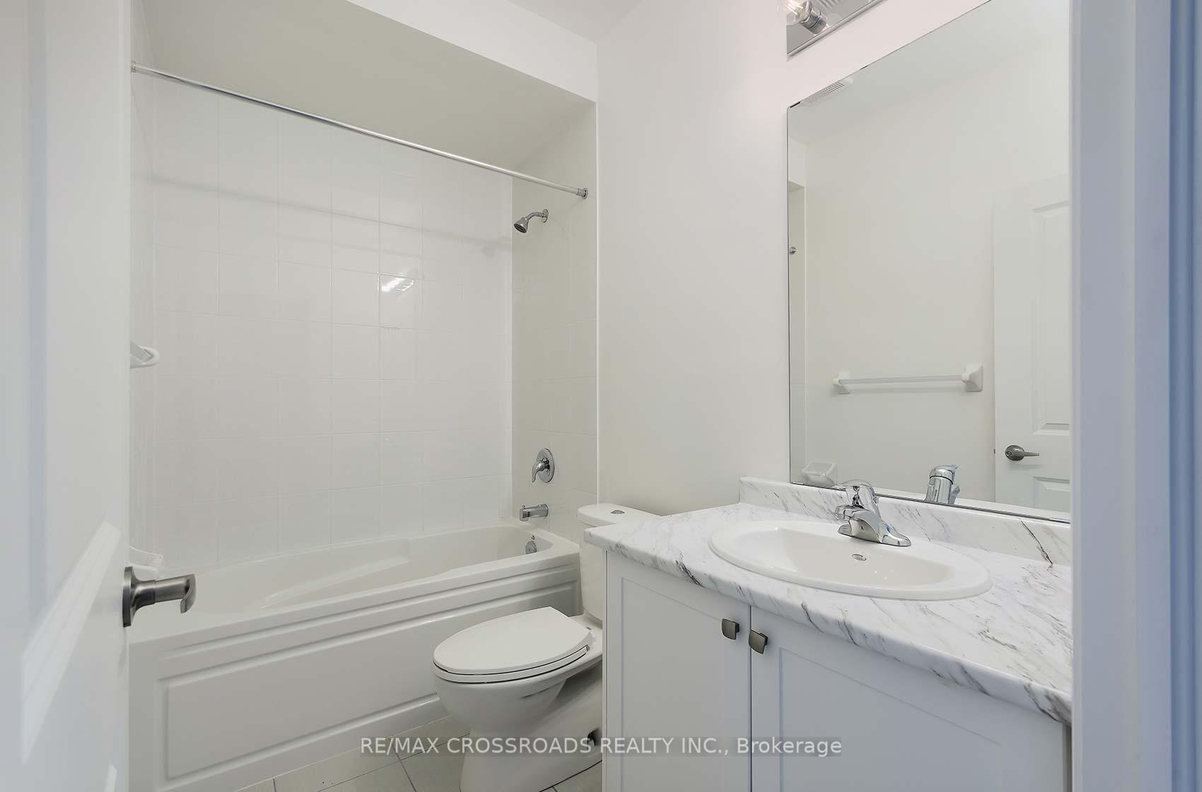 Photo 35 of 75 Kinloss Street, Vaughan, Kleinburg — HOMEH