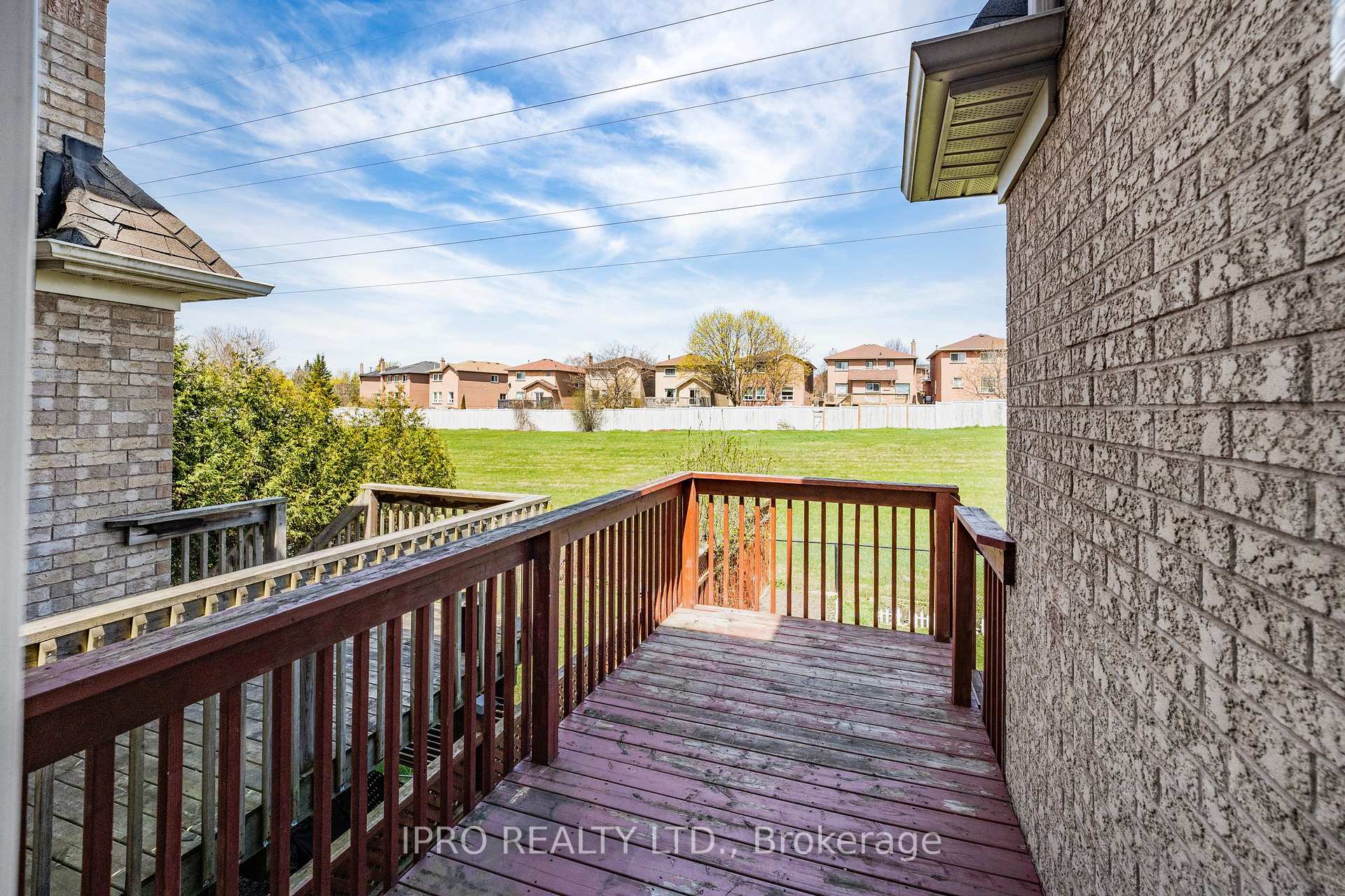 Photo 40 of 56 Oceanpearl Crescent, Whitby, Blue Grass Meadows — HOMEH