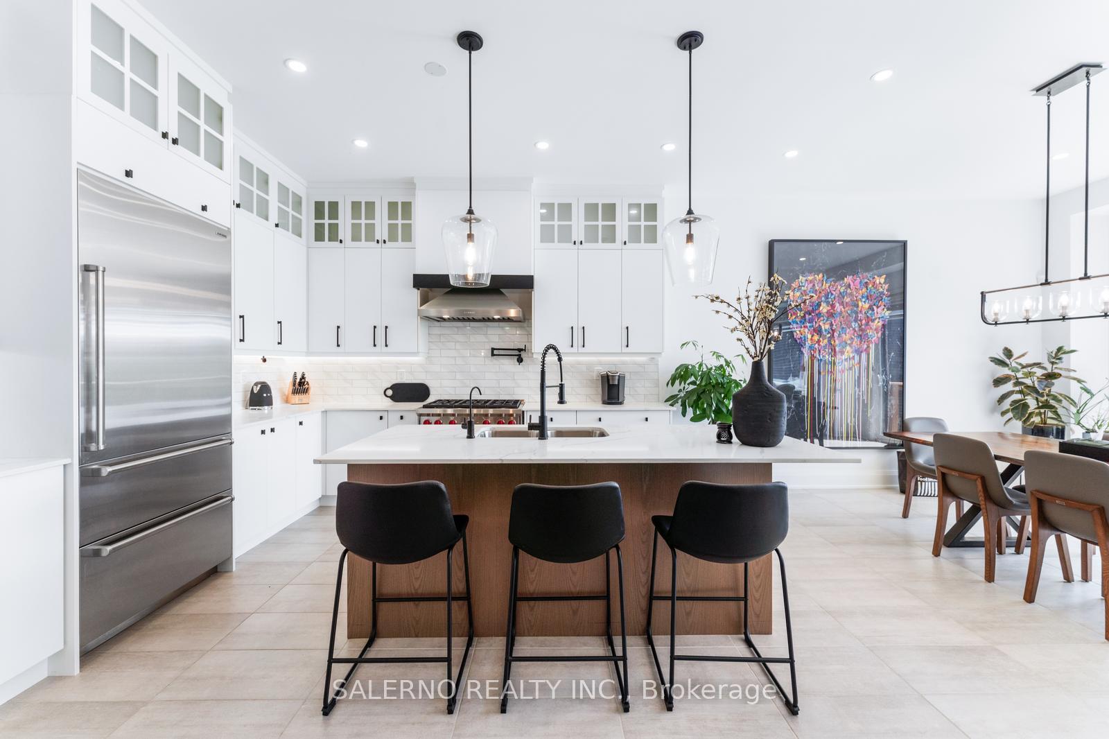 Photo 8 of 530 Kleinburg Summit Way, Vaughan, Kleinburg — HOMEH