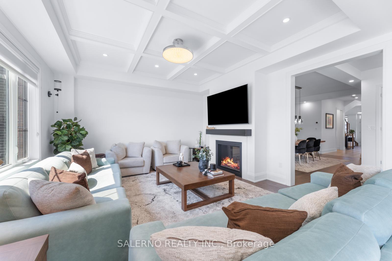 Photo 15 of 530 Kleinburg Summit Way, Vaughan, Kleinburg — HOMEH