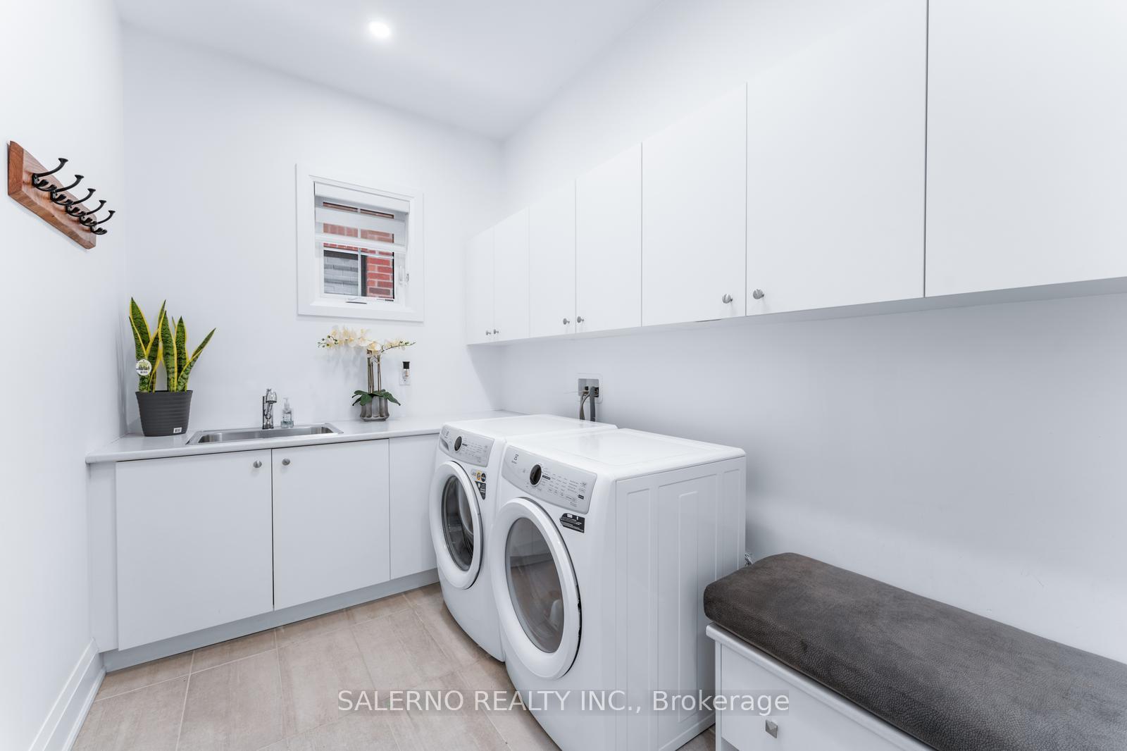 Photo 19 of 530 Kleinburg Summit Way, Vaughan, Kleinburg — HOMEH