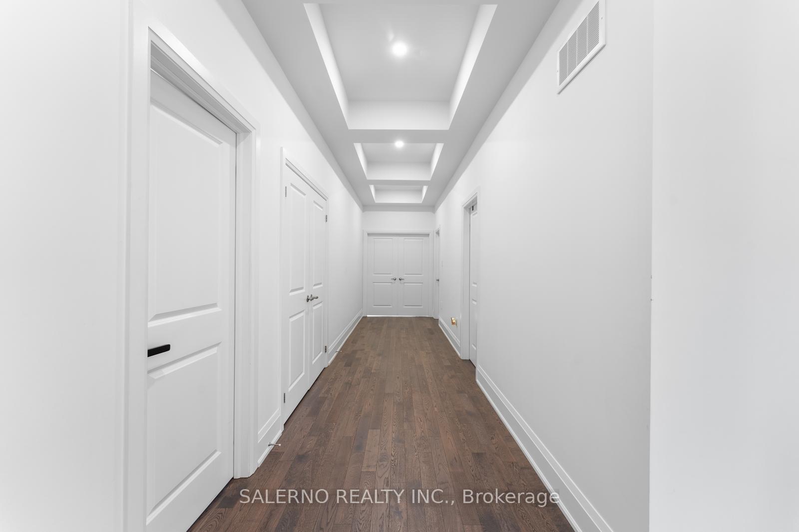 Photo 22 of 530 Kleinburg Summit Way, Vaughan, Kleinburg — HOMEH