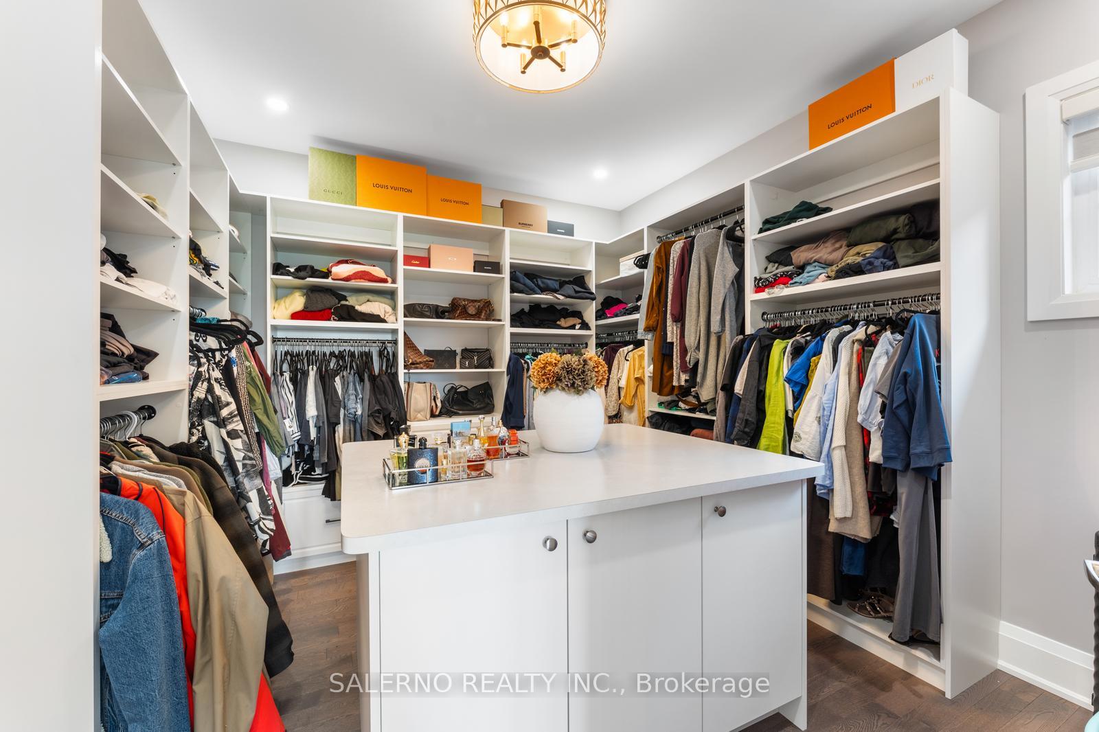 Photo 27 of 530 Kleinburg Summit Way, Vaughan, Kleinburg — HOMEH