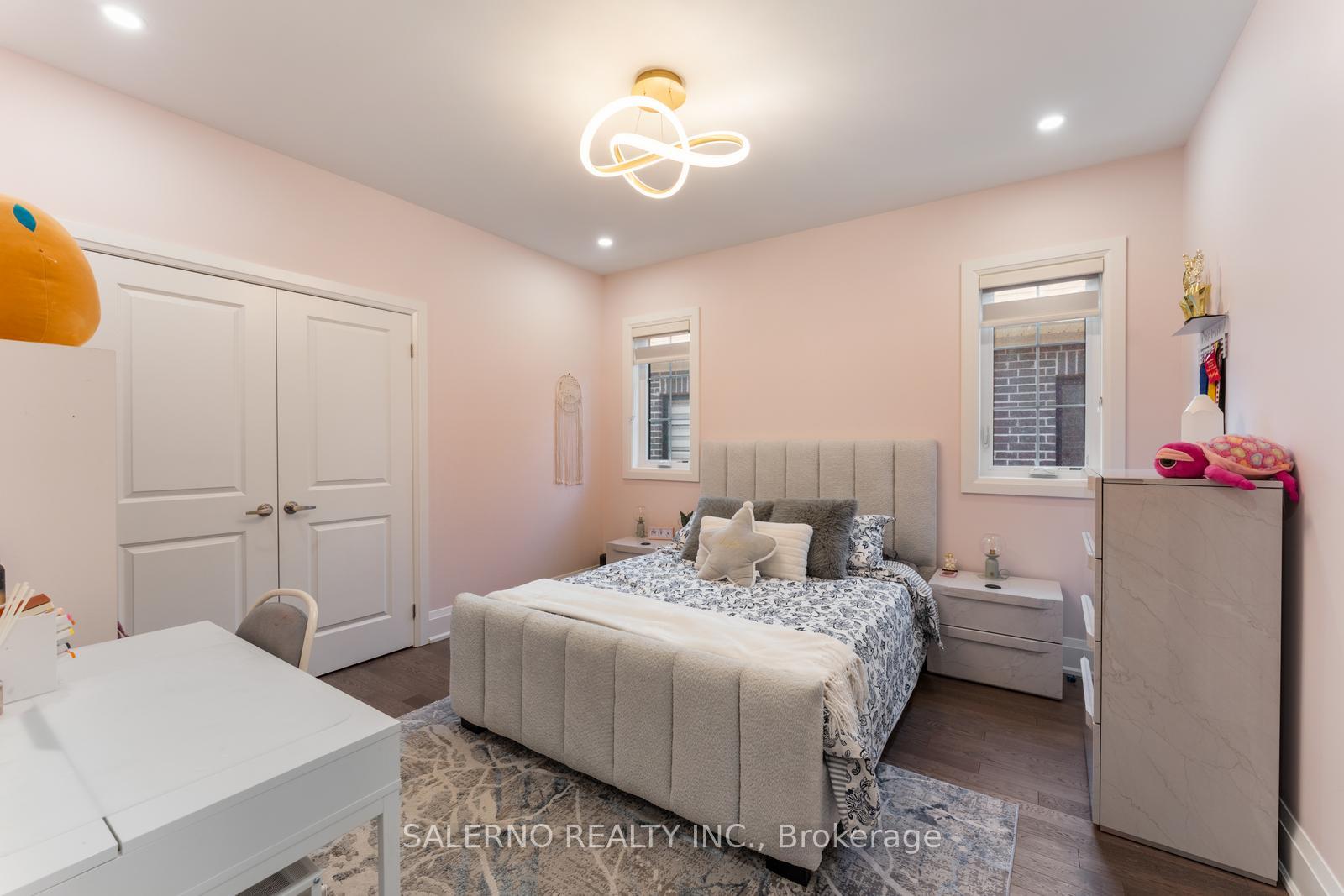Photo 28 of 530 Kleinburg Summit Way, Vaughan, Kleinburg — HOMEH