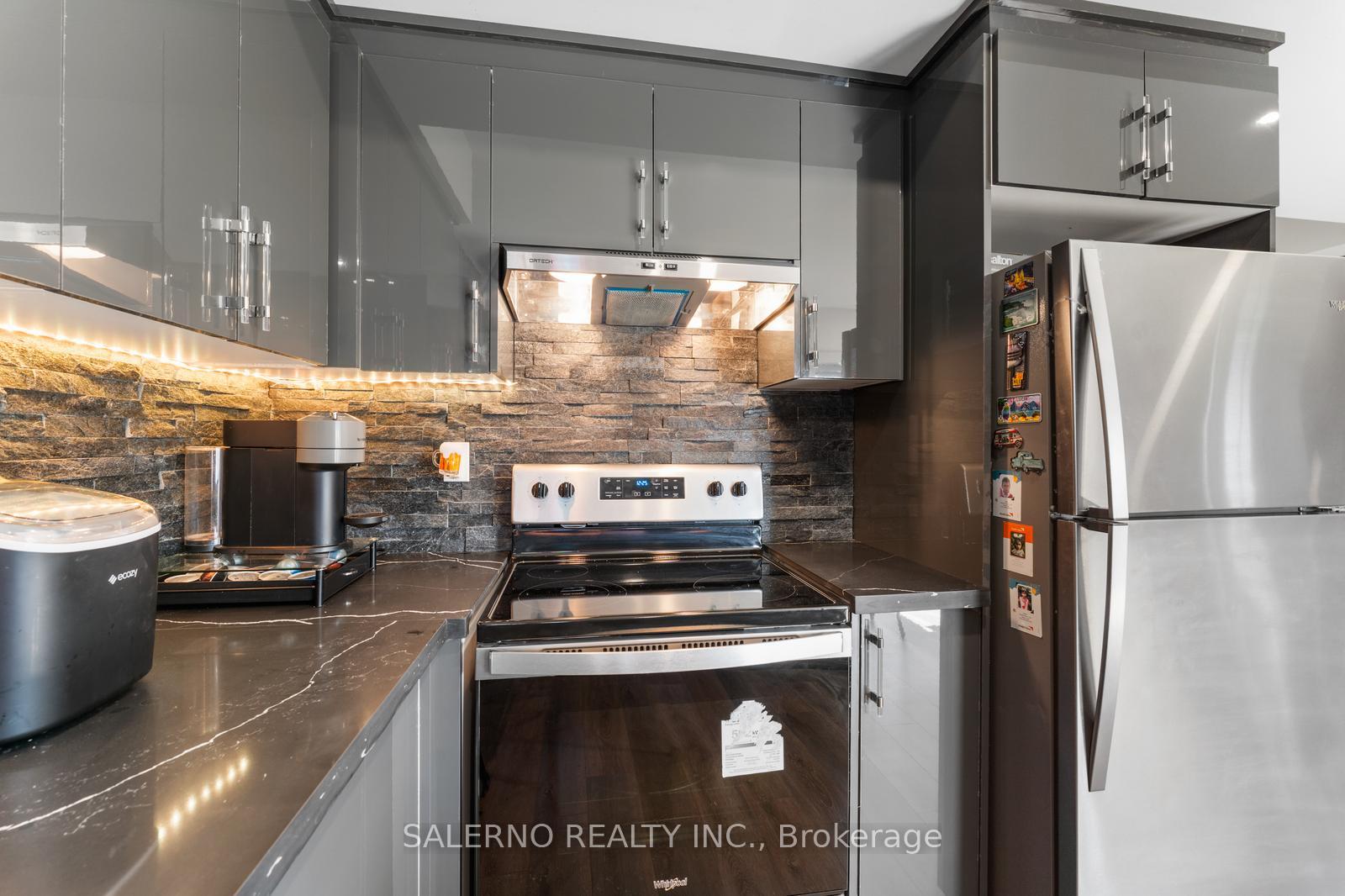 Photo 38 of 530 Kleinburg Summit Way, Vaughan, Kleinburg — HOMEH