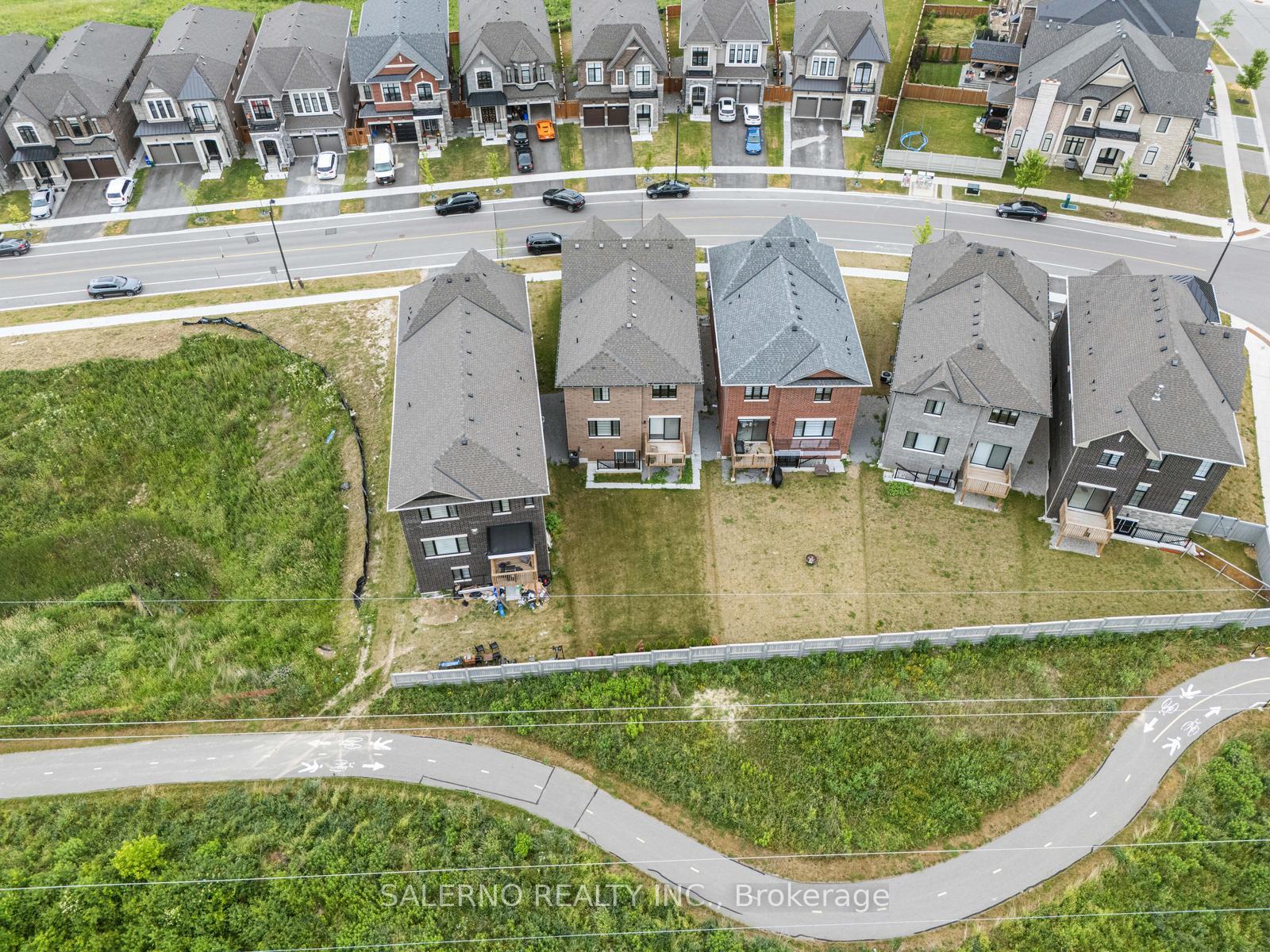 Photo 48 of 530 Kleinburg Summit Way, Vaughan, Kleinburg — HOMEH