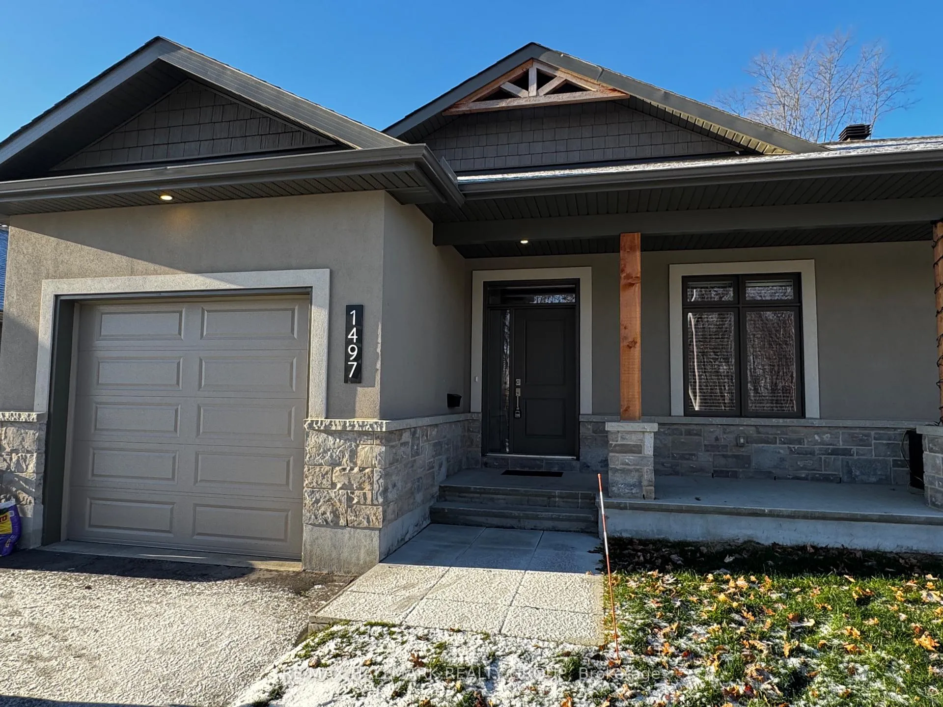 Photo 1 of 1497 Flanders Road, Brockville — HOMEH