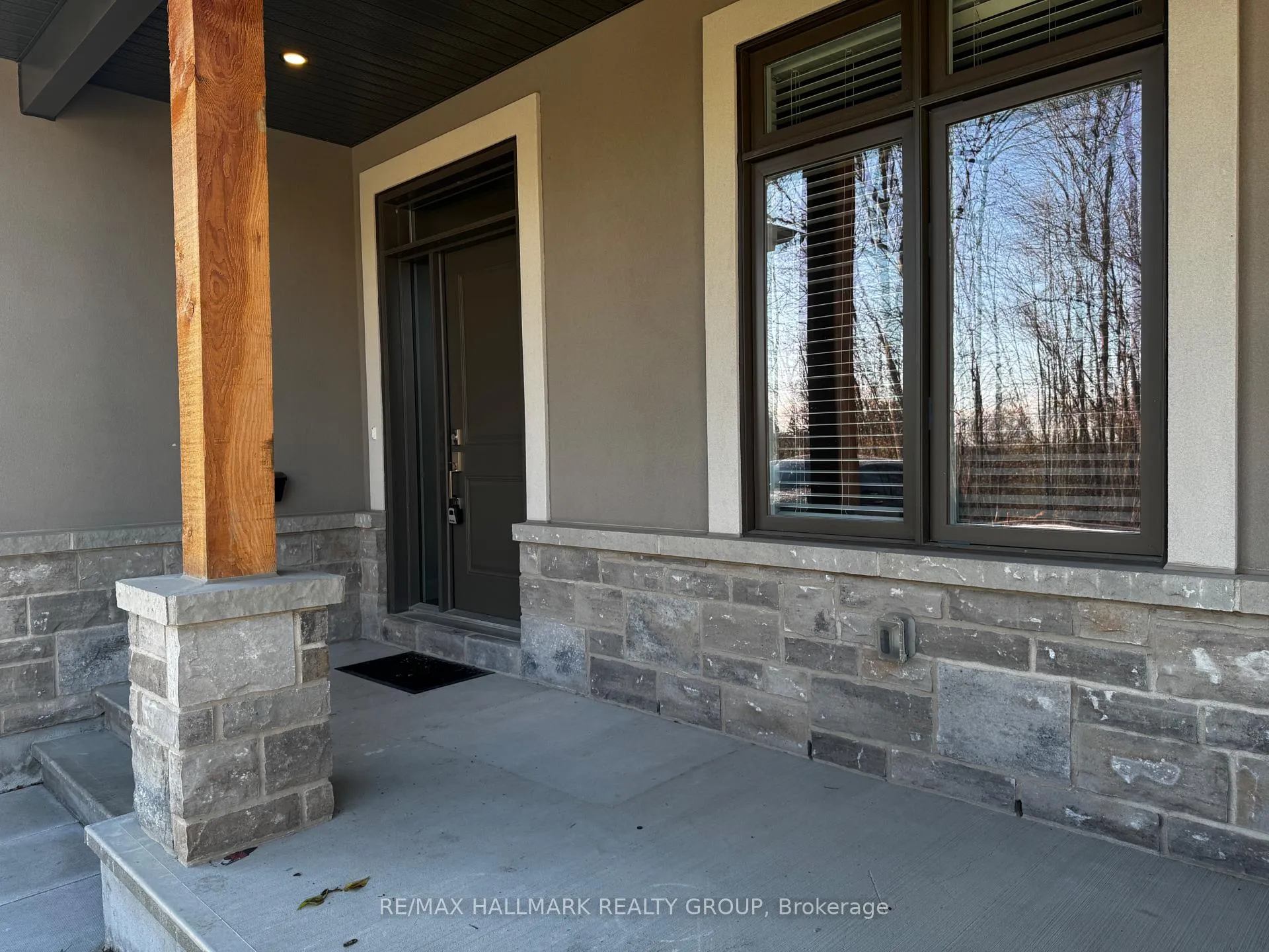 Photo 3 of 1497 Flanders Road, Brockville — HOMEH
