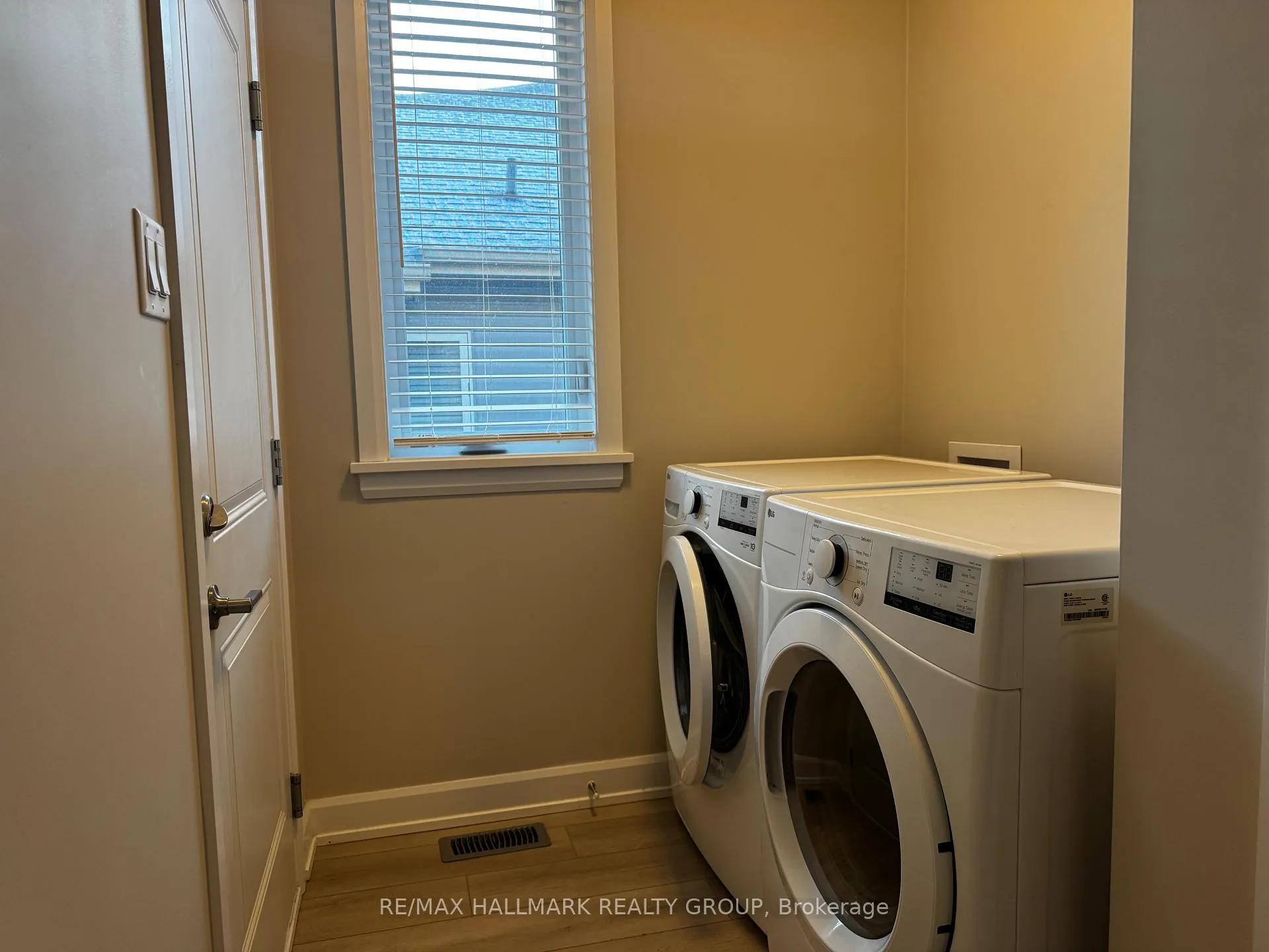 Photo 6 of 1497 Flanders Road, Brockville — HOMEH