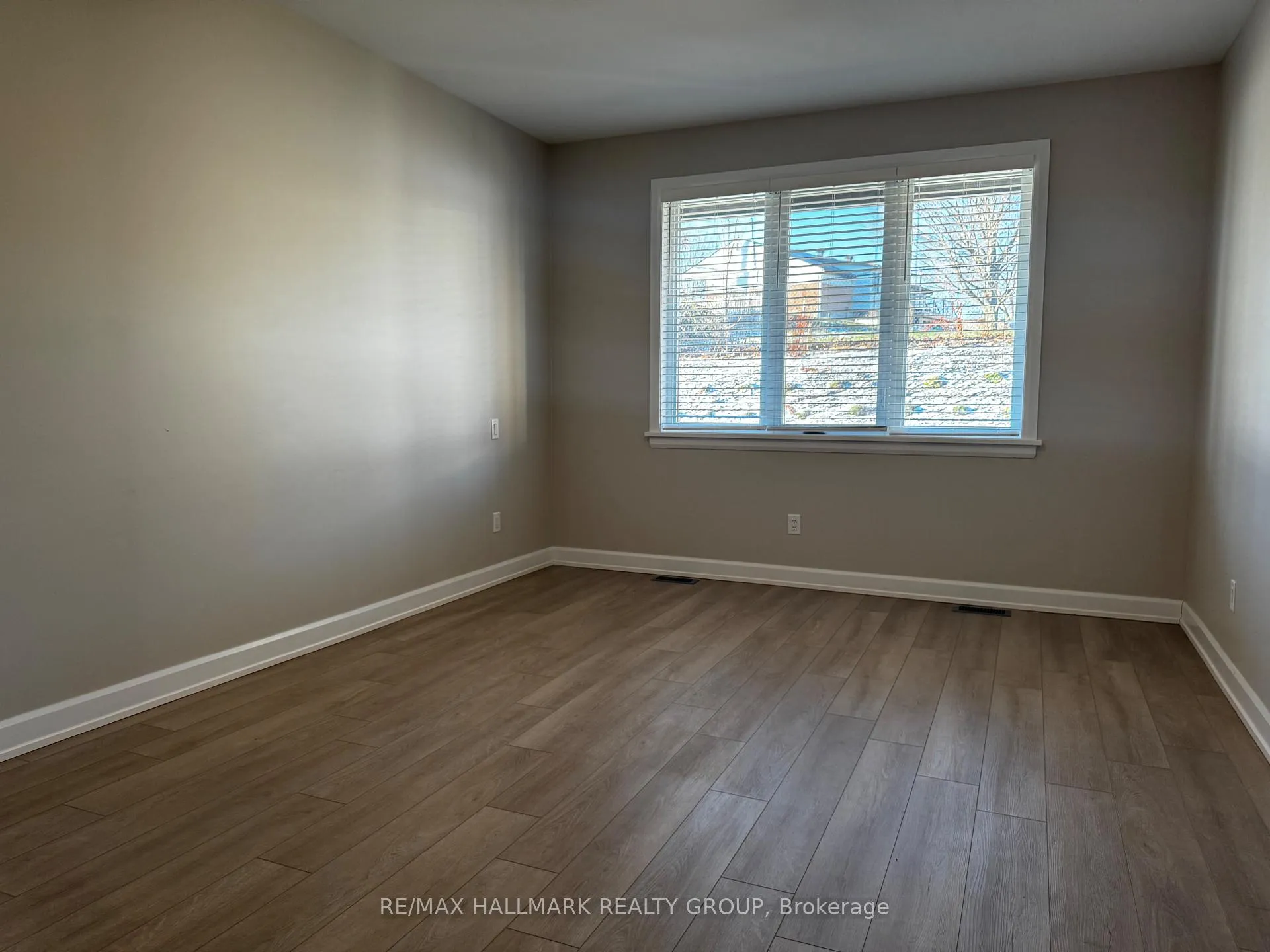Photo 16 of 1497 Flanders Road, Brockville — HOMEH