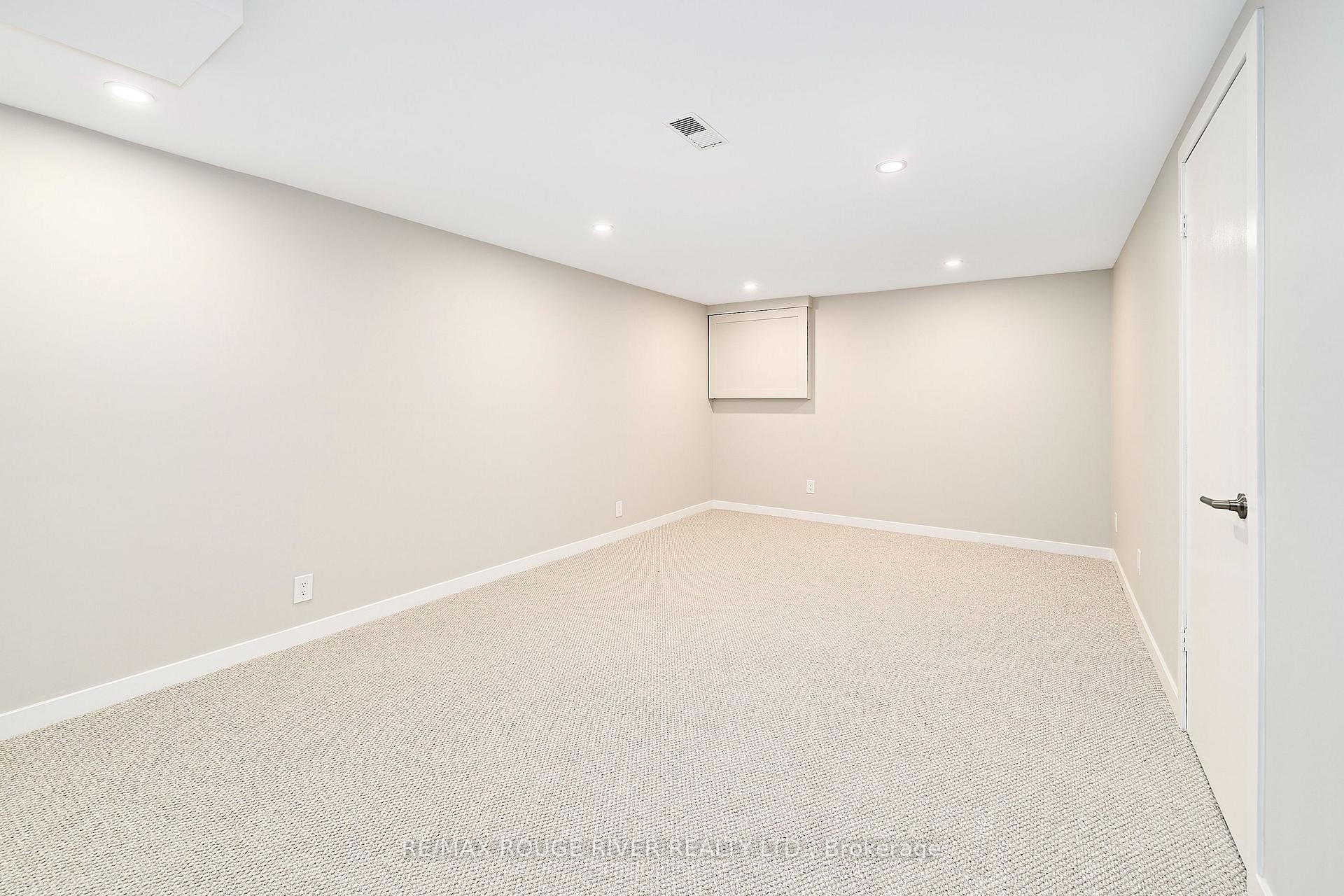 Photo 38 of 1719 Stewartcroft Crescent, Peterborough, Monaghan Ward 2 — HOMEH