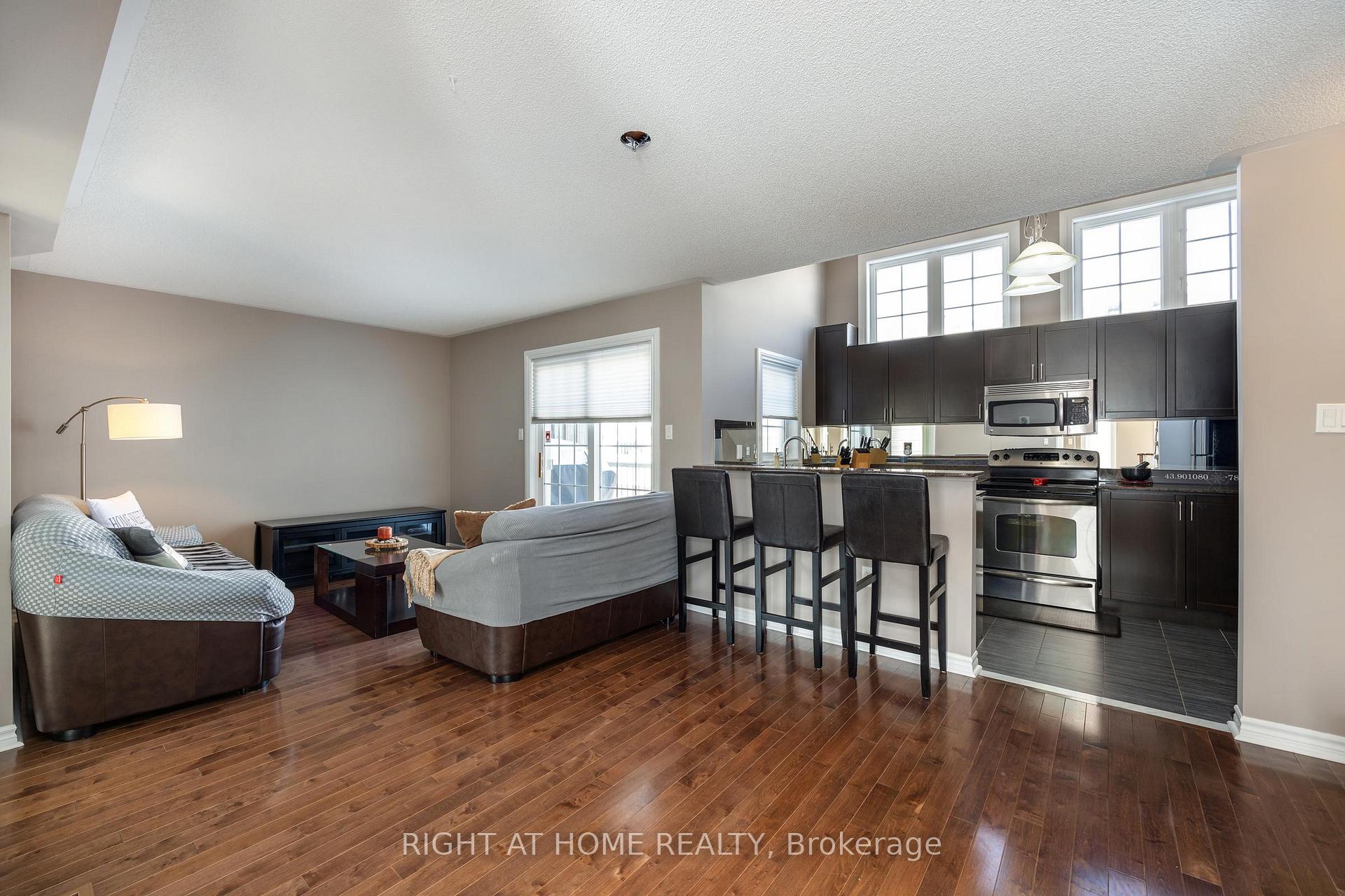 Photo 9 of 68 Wicker Park Way, Whitby, Pringle Creek — HOMEH