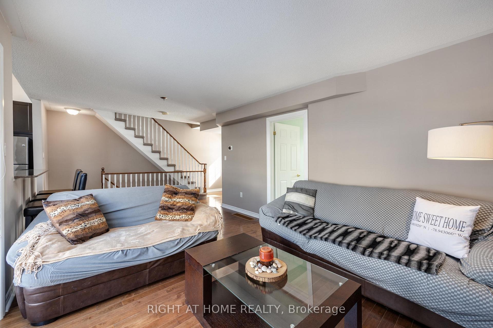 Photo 14 of 68 Wicker Park Way, Whitby, Pringle Creek — HOMEH