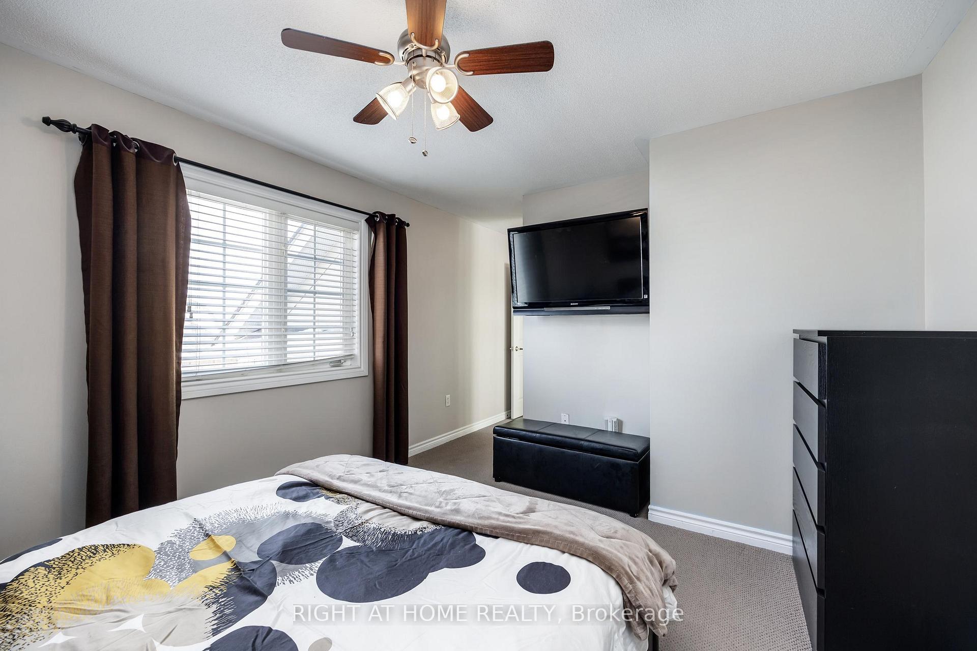 Photo 19 of 68 Wicker Park Way, Whitby, Pringle Creek — HOMEH