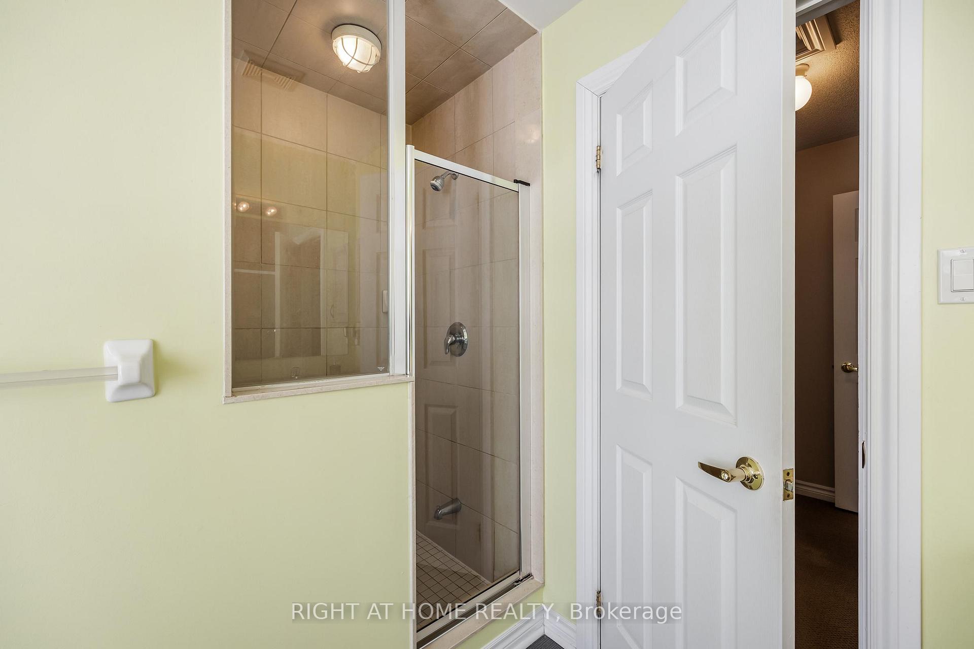 Photo 21 of 68 Wicker Park Way, Whitby, Pringle Creek — HOMEH