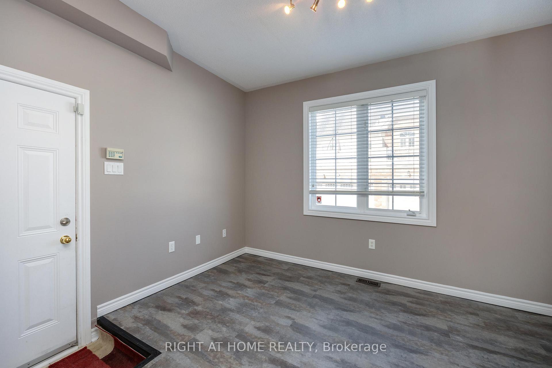 Photo 24 of 68 Wicker Park Way, Whitby, Pringle Creek — HOMEH