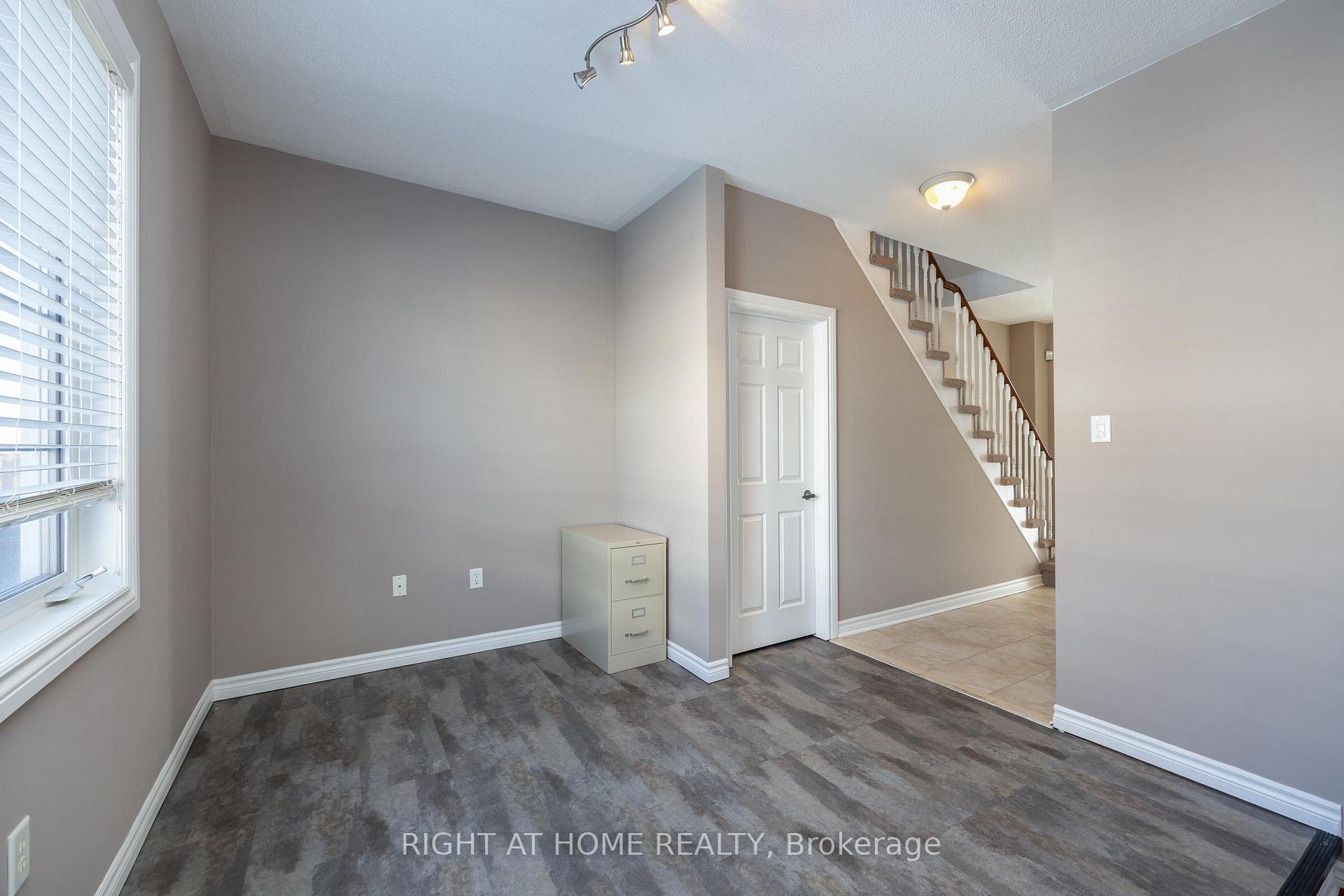Photo 26 of 68 Wicker Park Way, Whitby, Pringle Creek — HOMEH
