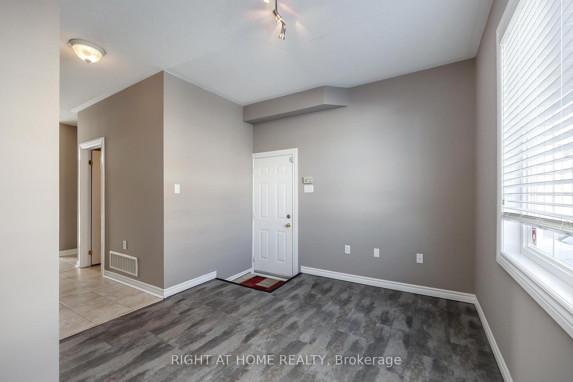 Photo 27 of 68 Wicker Park Way, Whitby, Pringle Creek — HOMEH