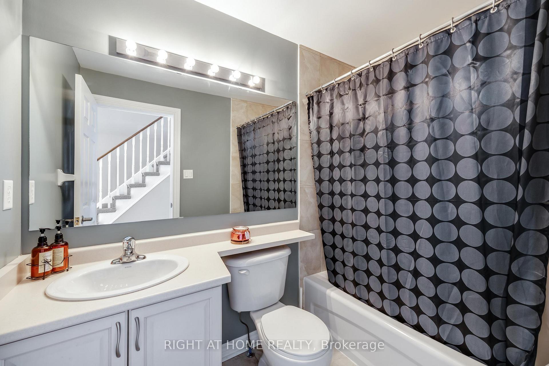 Photo 28 of 68 Wicker Park Way, Whitby, Pringle Creek — HOMEH