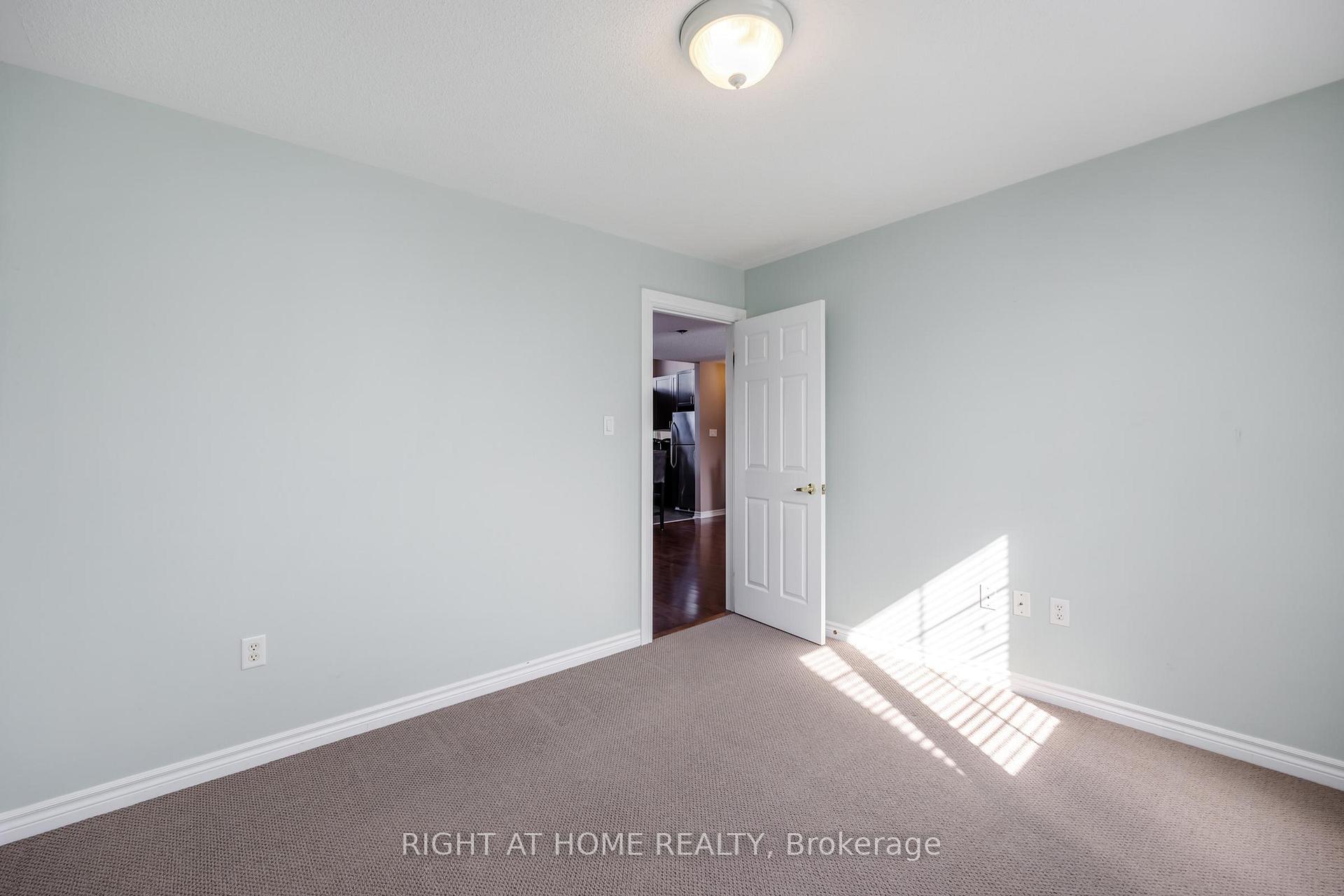 Photo 31 of 68 Wicker Park Way, Whitby, Pringle Creek — HOMEH