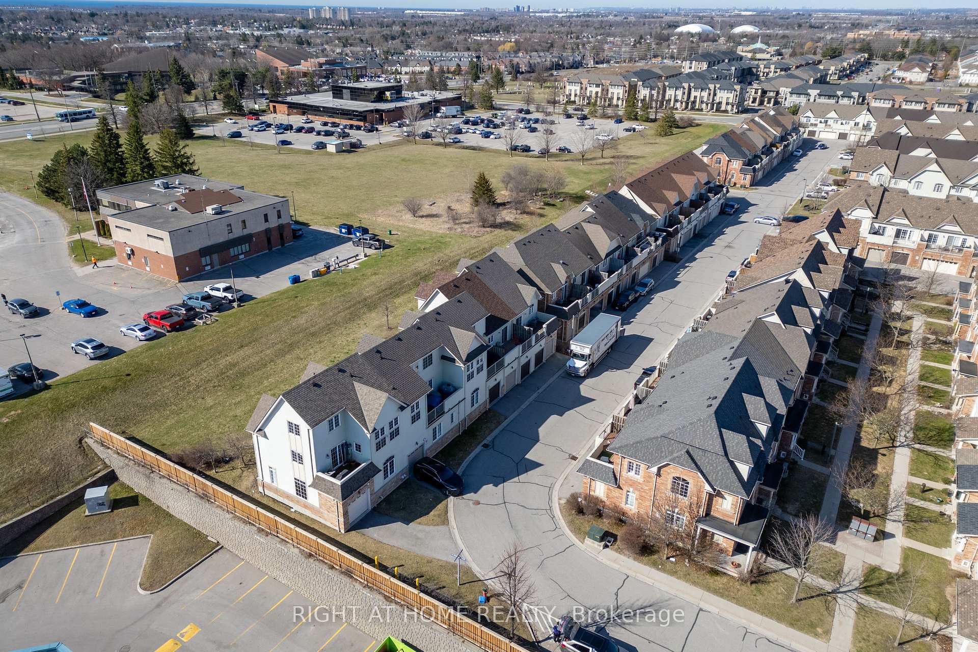 Photo 40 of 68 Wicker Park Way, Whitby, Pringle Creek — HOMEH