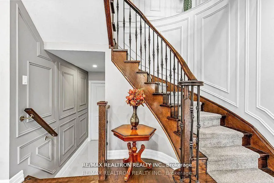 Photo 10 of 460 Gulfstream Avenue, Oshawa, Windfields — HOMEH