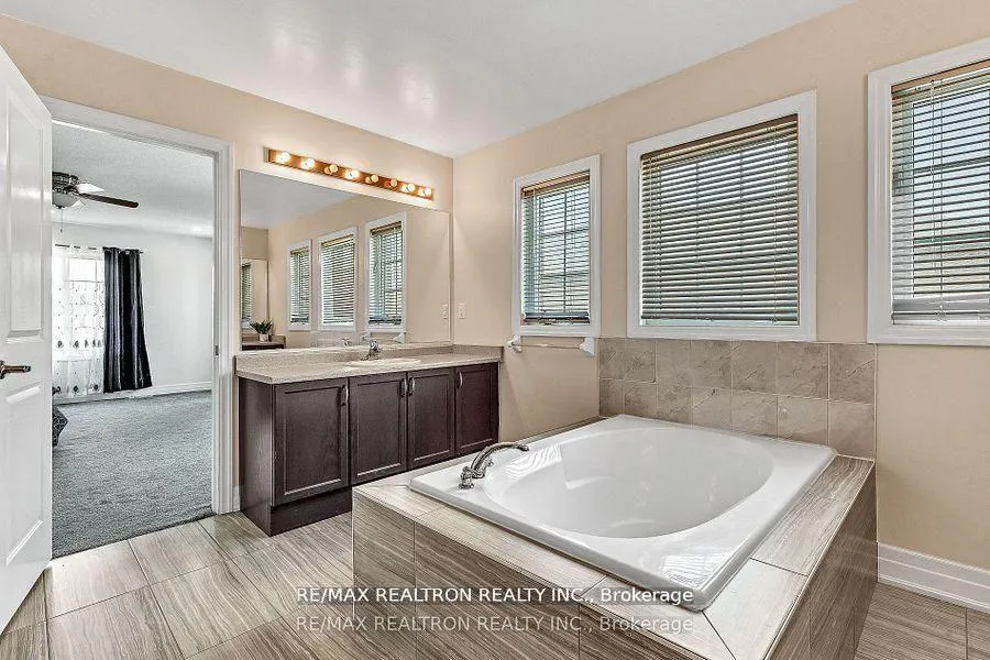 Photo 22 of 460 Gulfstream Avenue, Oshawa, Windfields — HOMEH