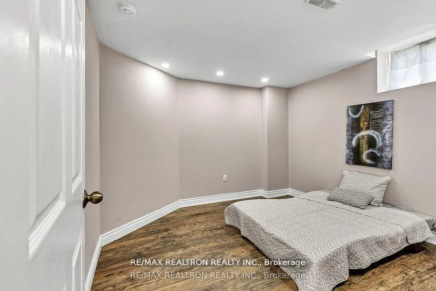 Photo 29 of 460 Gulfstream Avenue, Oshawa, Windfields — HOMEH