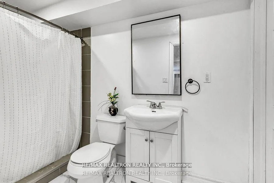 Photo 33 of 460 Gulfstream Avenue, Oshawa, Windfields — HOMEH