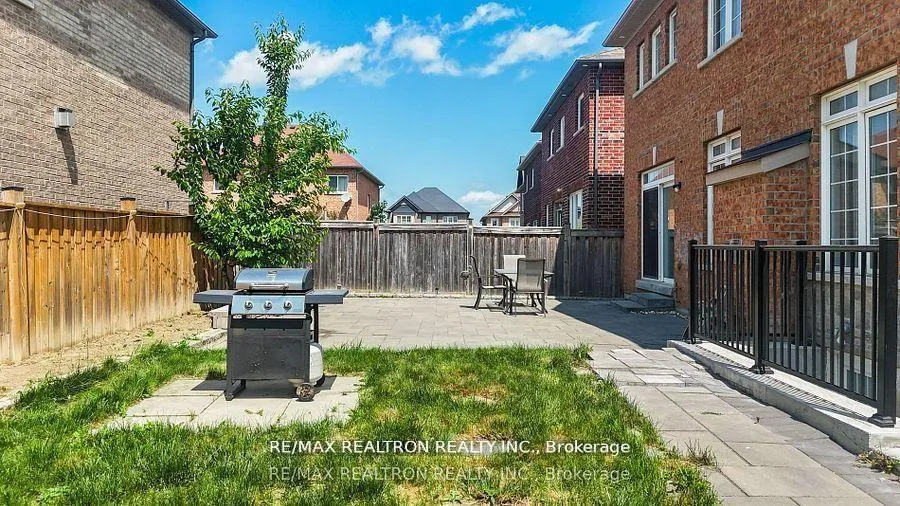 Photo 37 of 460 Gulfstream Avenue, Oshawa, Windfields — HOMEH