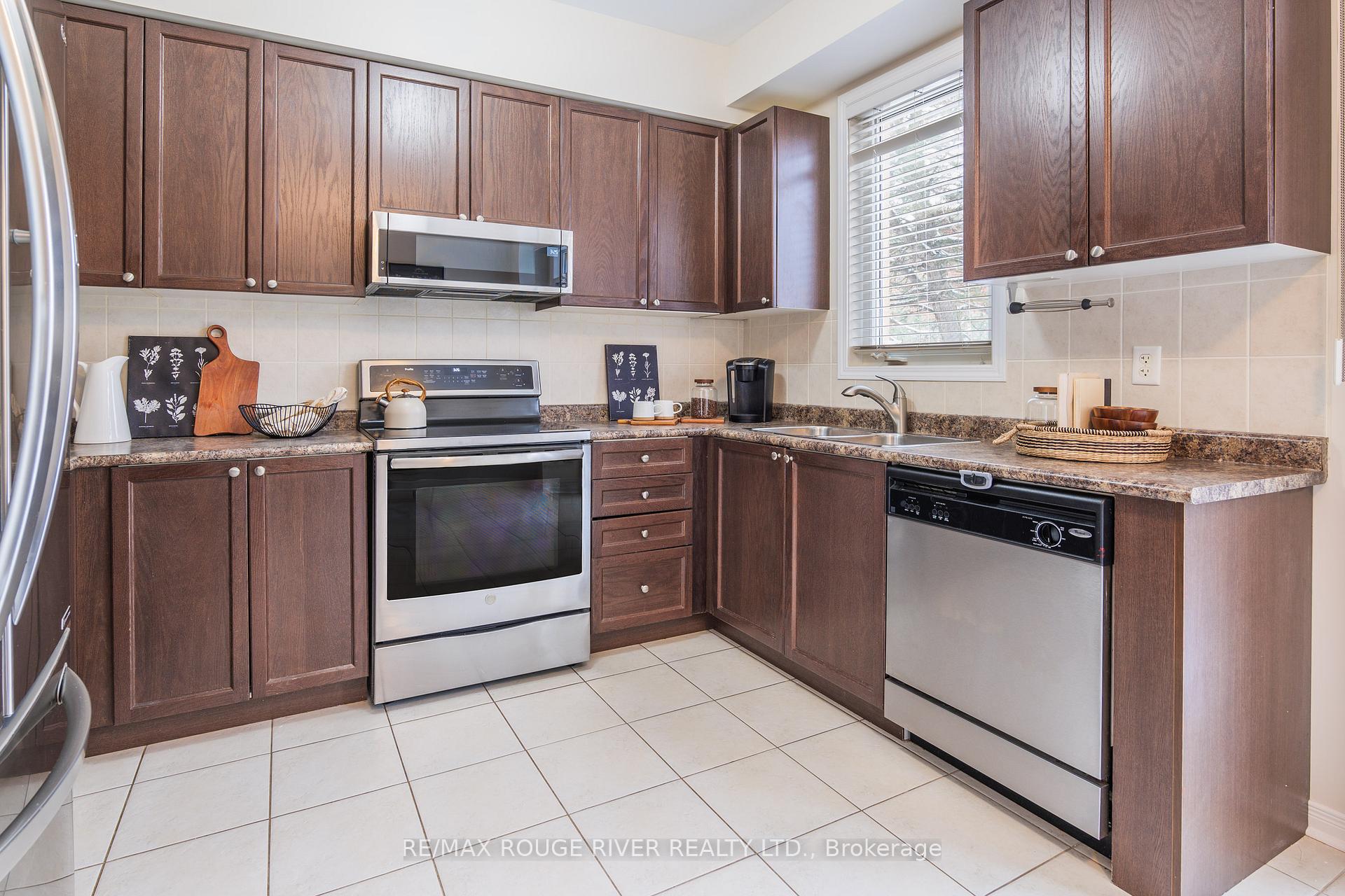 Photo 11 of Unit 16, 530 Kingston Road, Pickering, Woodlands — HOMEH